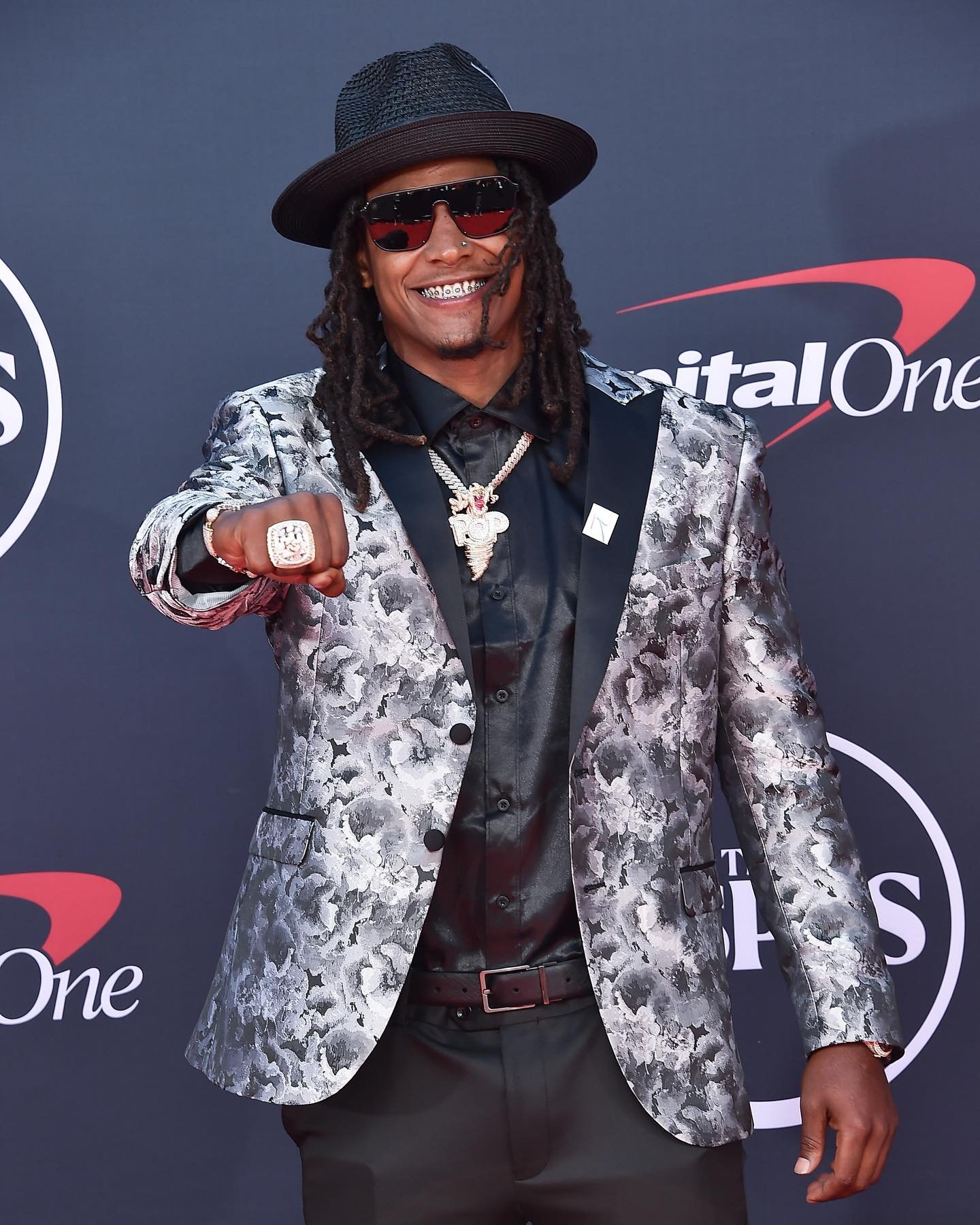 The ESPYS are around the corner so act FAST and reserve your spot to celebrate and party with the greatest athletes in all of sports

Score your tickets to this incredible night by clicking the link in our bio and let Selcoure take care of the rest!
