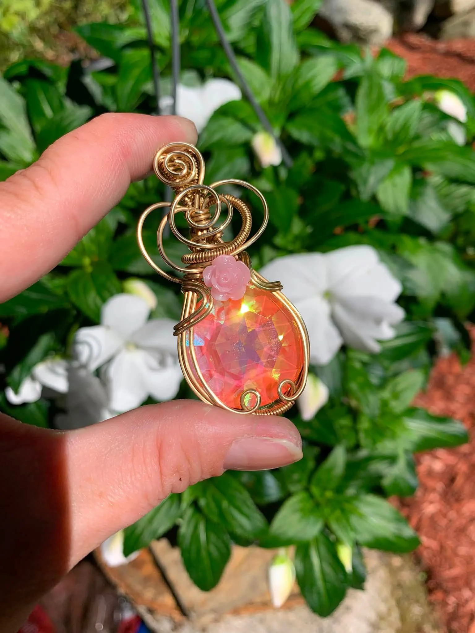 Dolly Vintage Facet Pendant