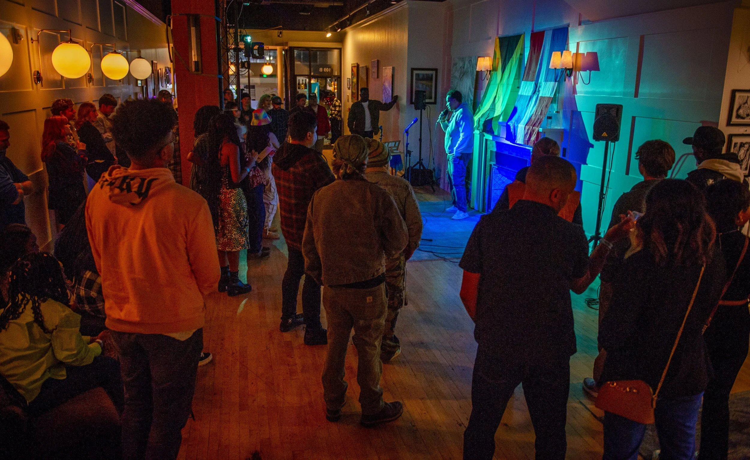 48 2211 SoundsPeople.GL_546.jpg