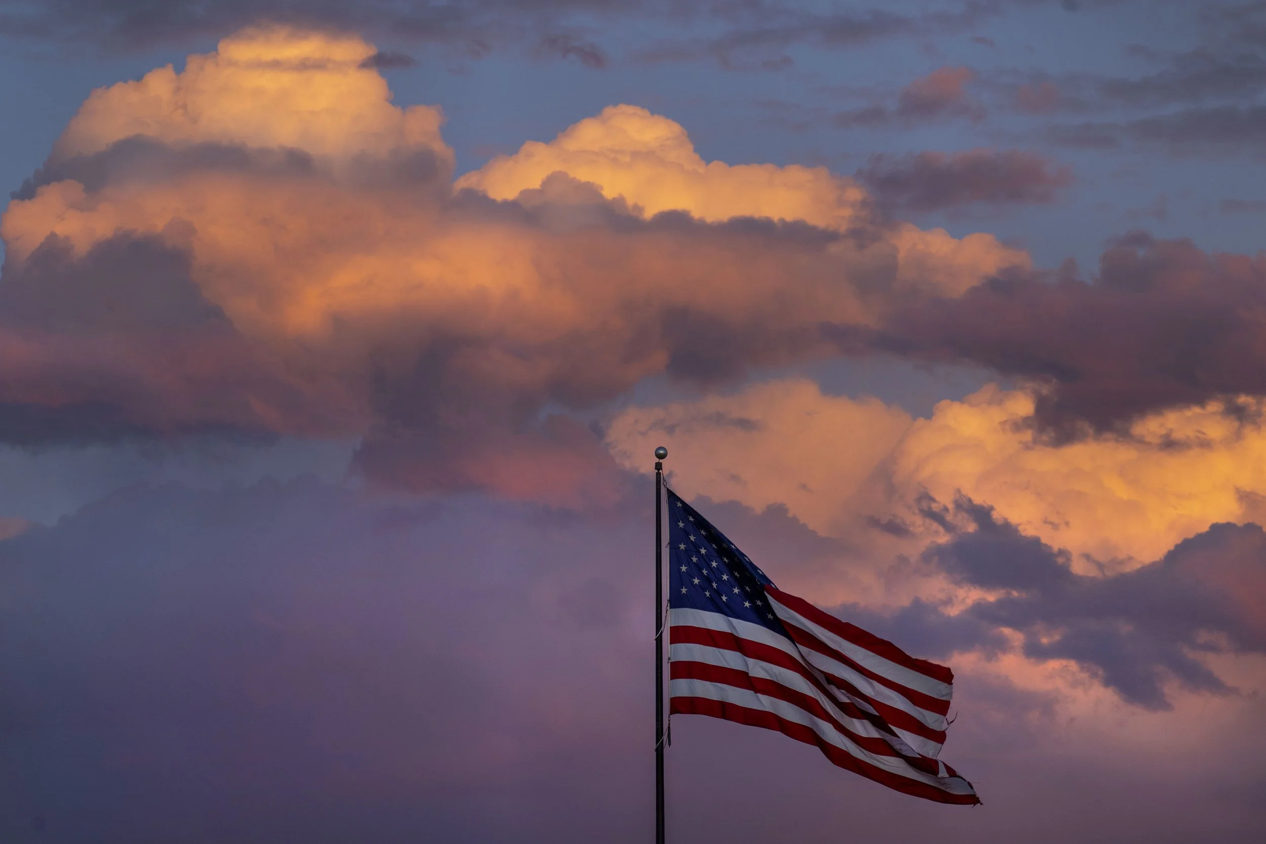 240622-wub-loc-sunsetflag-img11.jpg