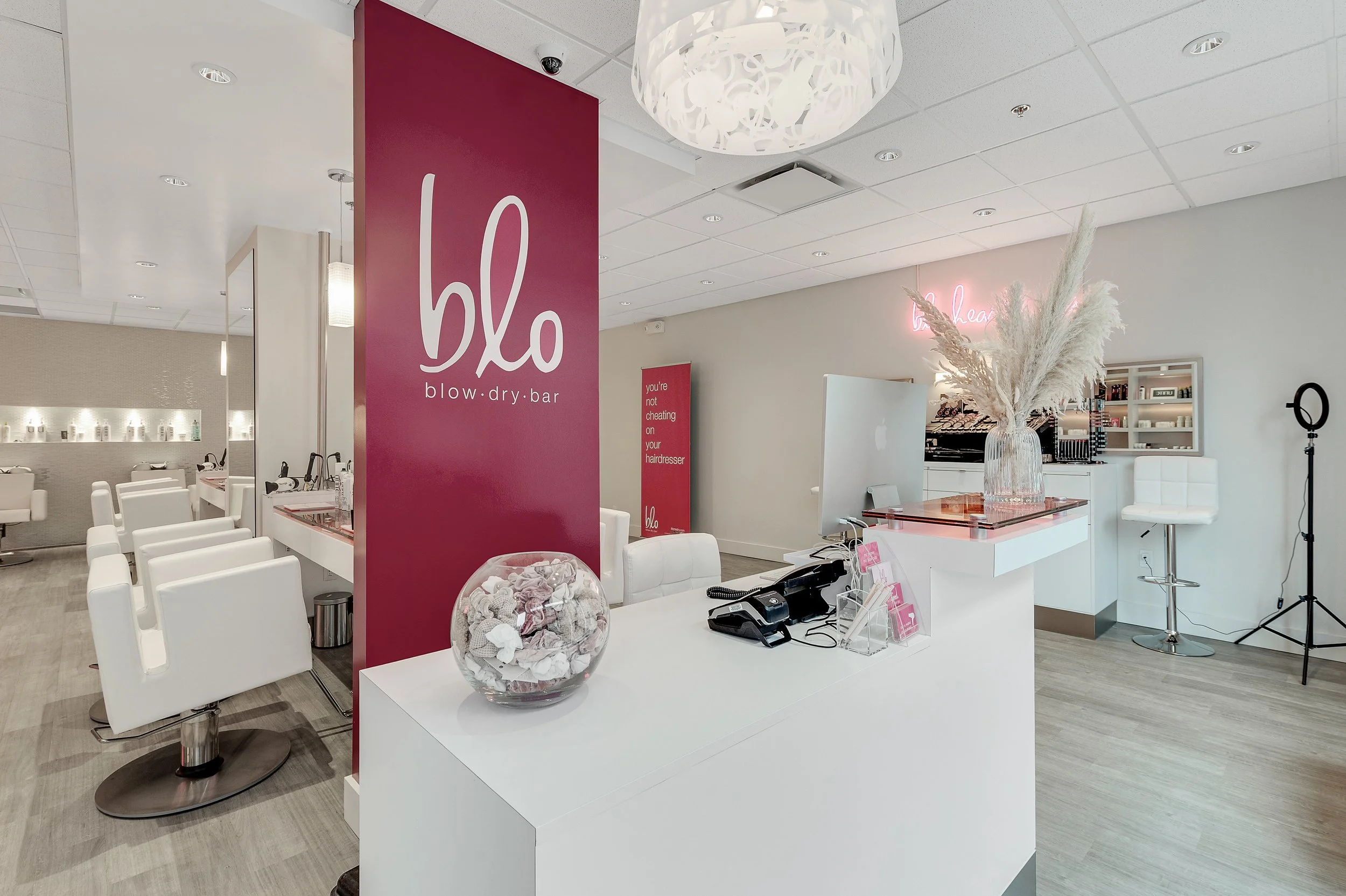 Blo Dry Bar 4.jpg