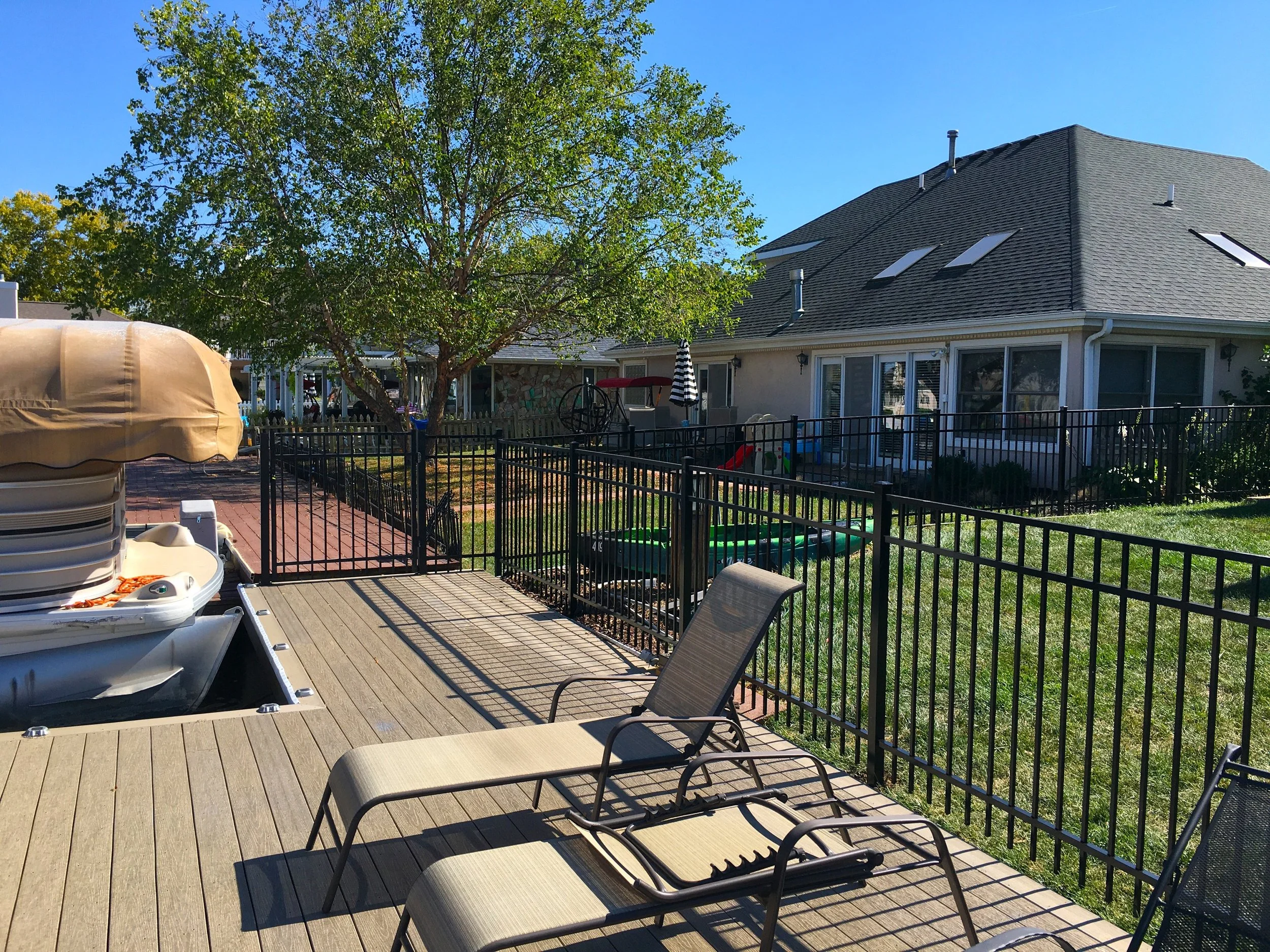 Aluminum fence surrounding patio area in Sioux Falls South Dakota