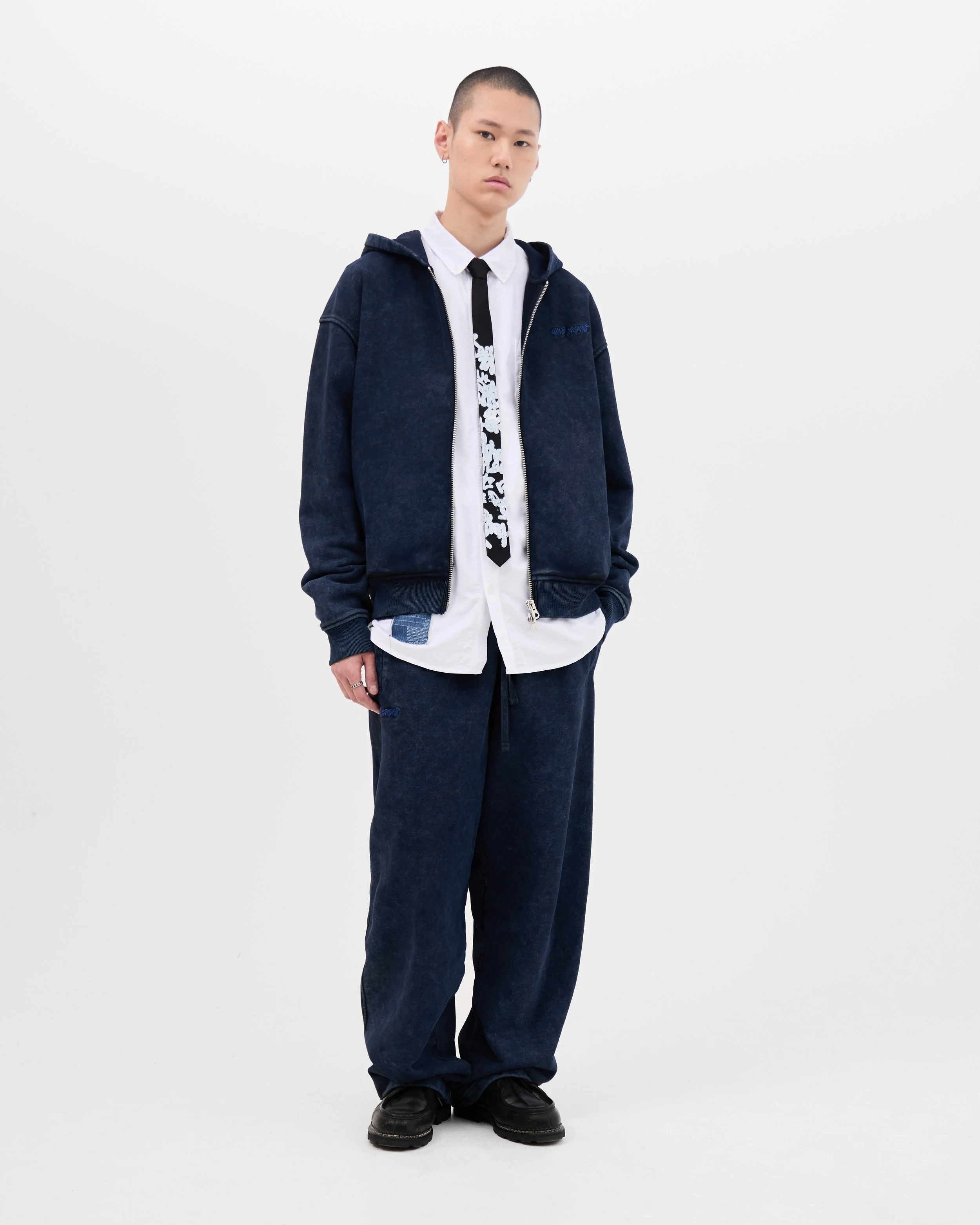 LOOK_34_003.jpg