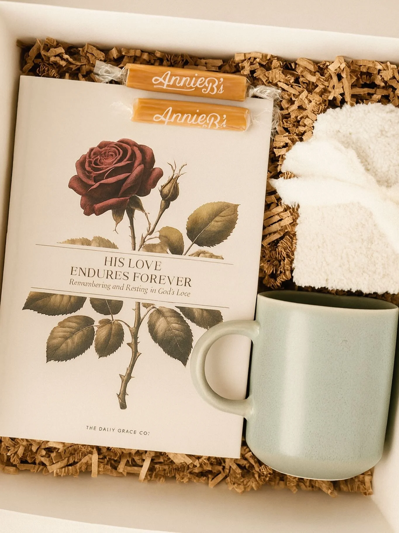 A season wrapped in wonder + His love. 🎄✨ a perfect Christmas gift. 20% off. Link in bio. 

#ChristmasBox #BeLovedHoliday #FaithFilledGifts #IntentionalGiving #PrayedOverPieces #JesusIsTheGift