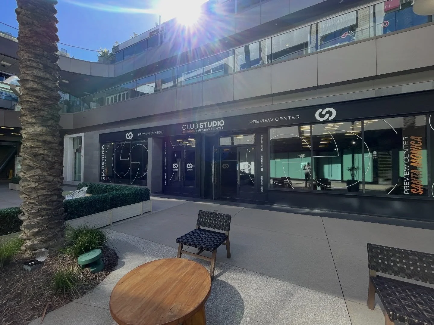 Something special is brewing and we are here for it 🍵
&nbsp;
@clubstudiofitness is opening their Santa Monica pop-up&nbsp;and we are celebrating with Mats &amp; Matcha! Join us April 25th for a complimentary morning of Mat Pilates and handcrafted ma