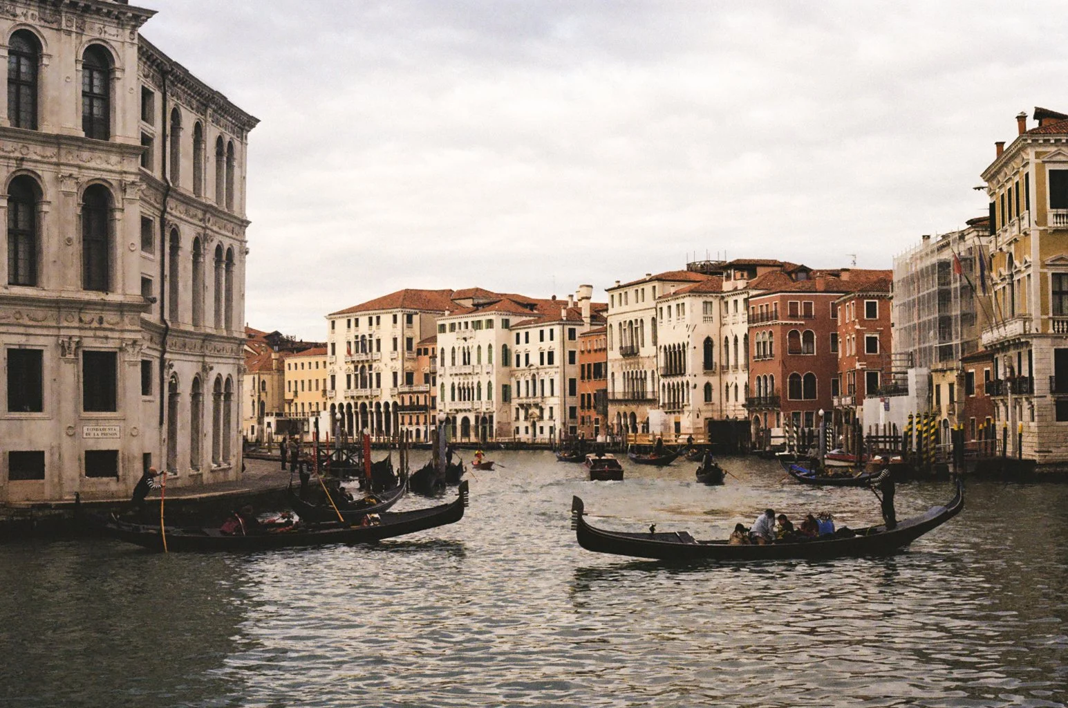 VENICE - 001-36.jpg