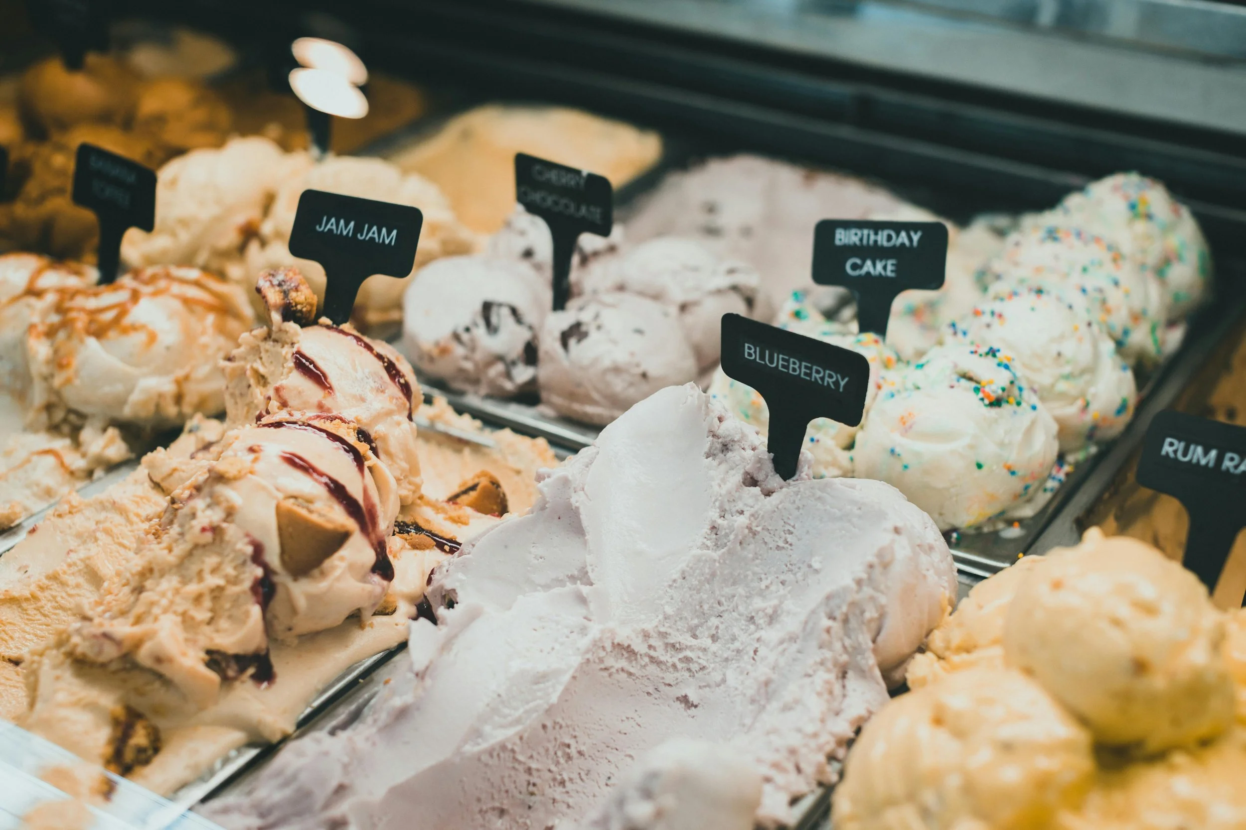 Don't Get Scooped! A Traveler's Guide to Finding Authentic Gelato in Italy