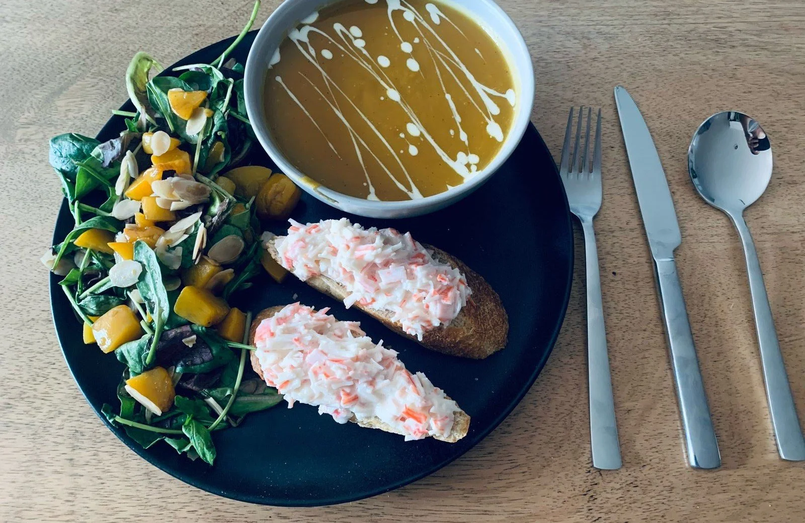 Menu del dia  con tapas y ensalada