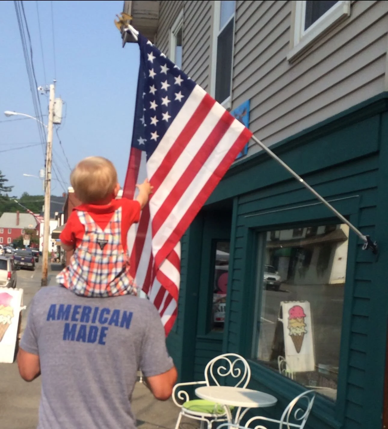 This Veterans Day we are extremely grateful for all the men, women &amp; canines who serve and protect our country, but most especially the few we&rsquo;re lucky enough to call family. 🇺🇸 

#dogtraining #obedience #markertraining #veteransday #vete