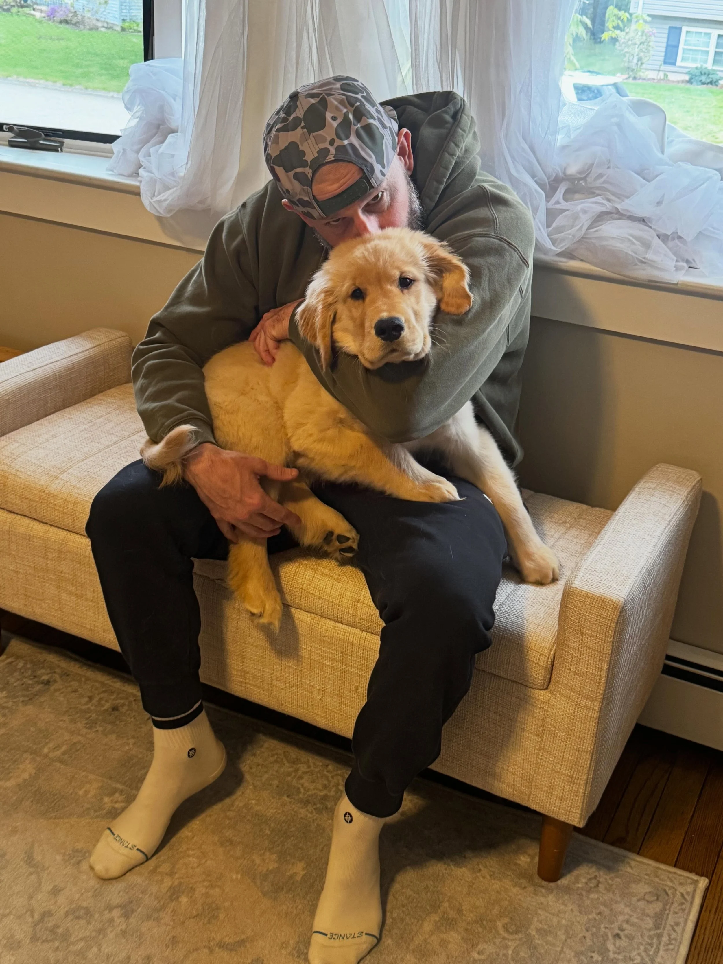 So you want to see more puppies? Say less. 

Second session with Blitz &amp; we&rsquo;re introducing the bed, putting heel and safe in motion, &amp; snuggling (with maybe a few eye rolls). 
#dogtraining #obedience #markertraining #goldenretriever #ia