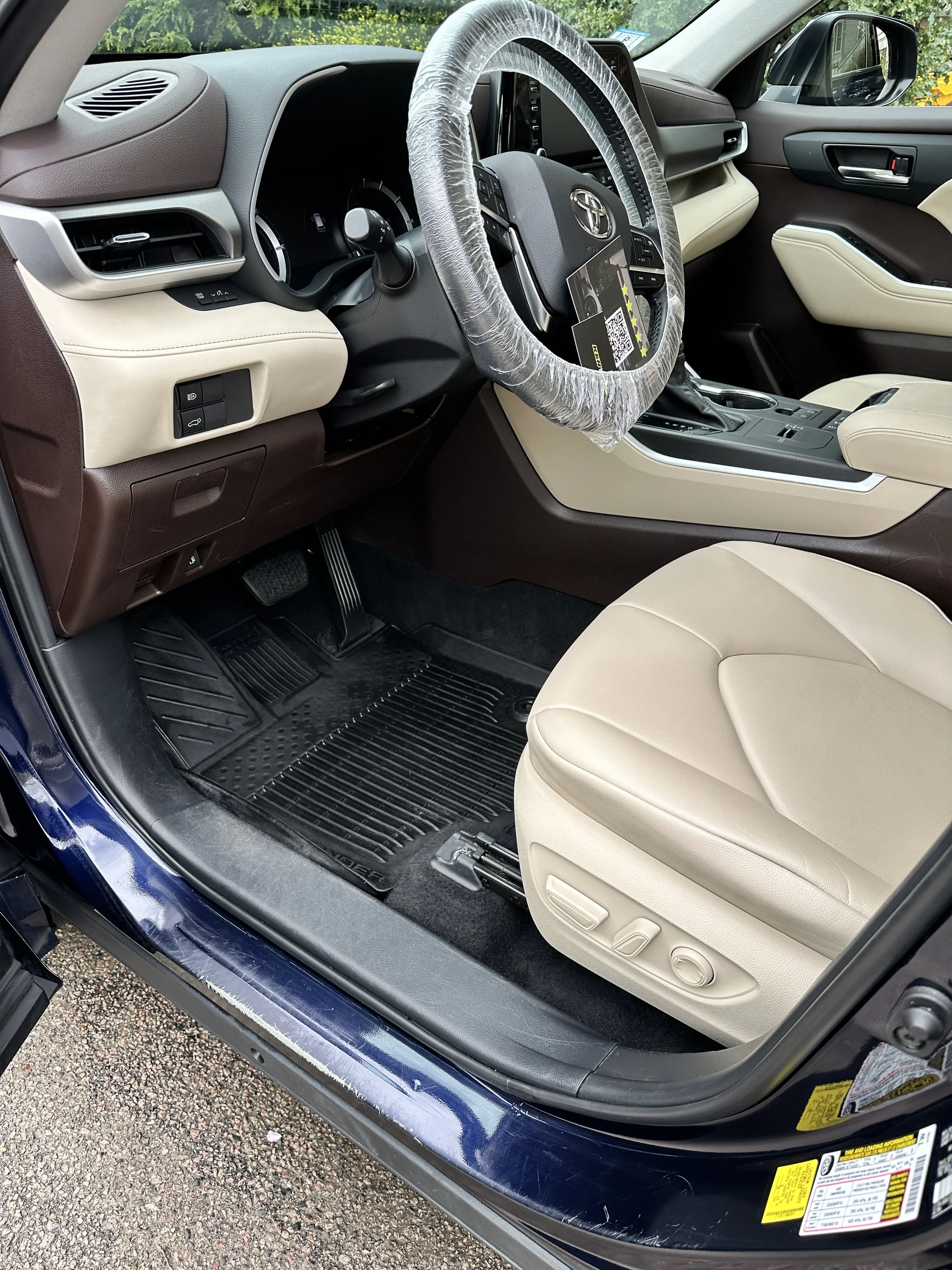 Full Detail Interior/ Exterior 