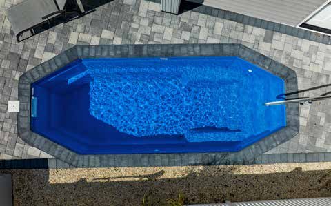 santa-rosa-fiberglass-pools-01.jpeg