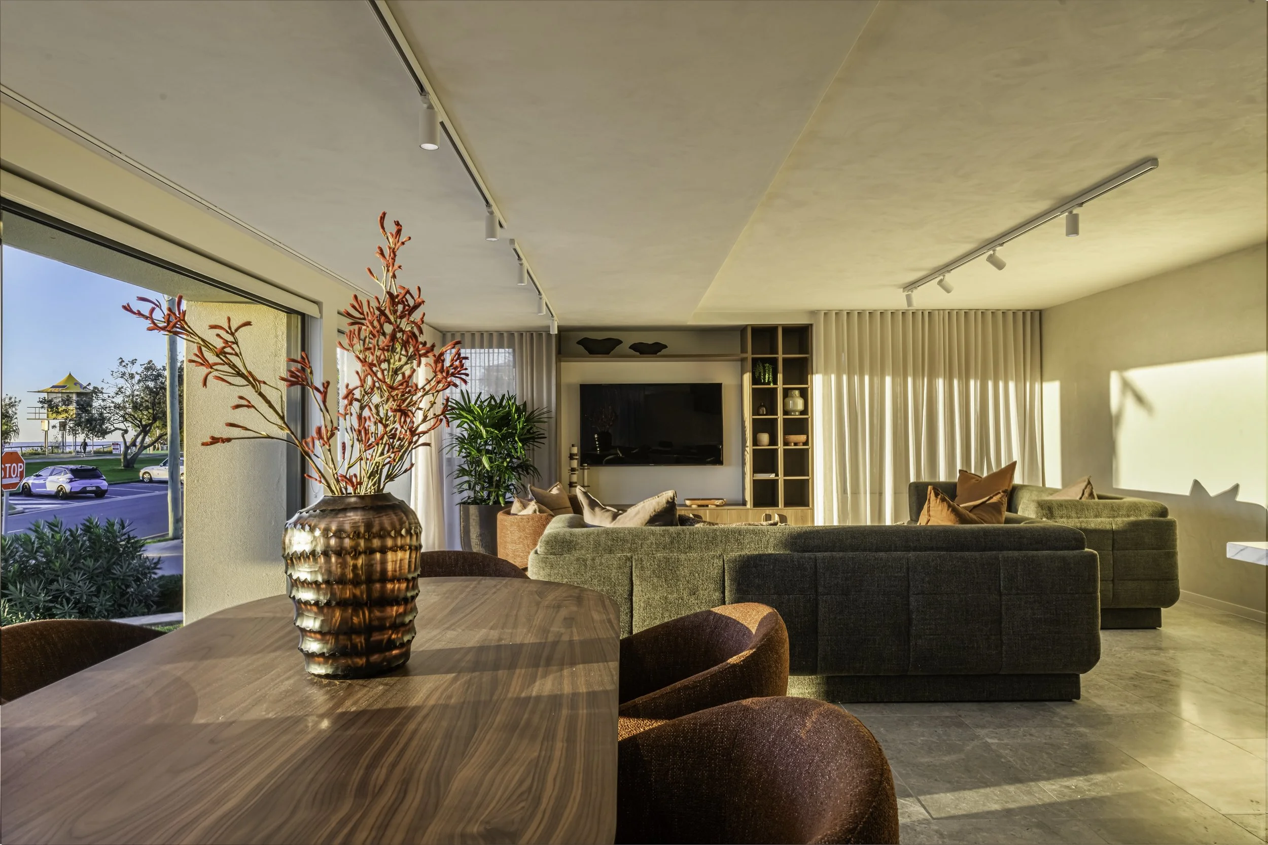 Dankav - Miami Apartment - Living-18.jpg