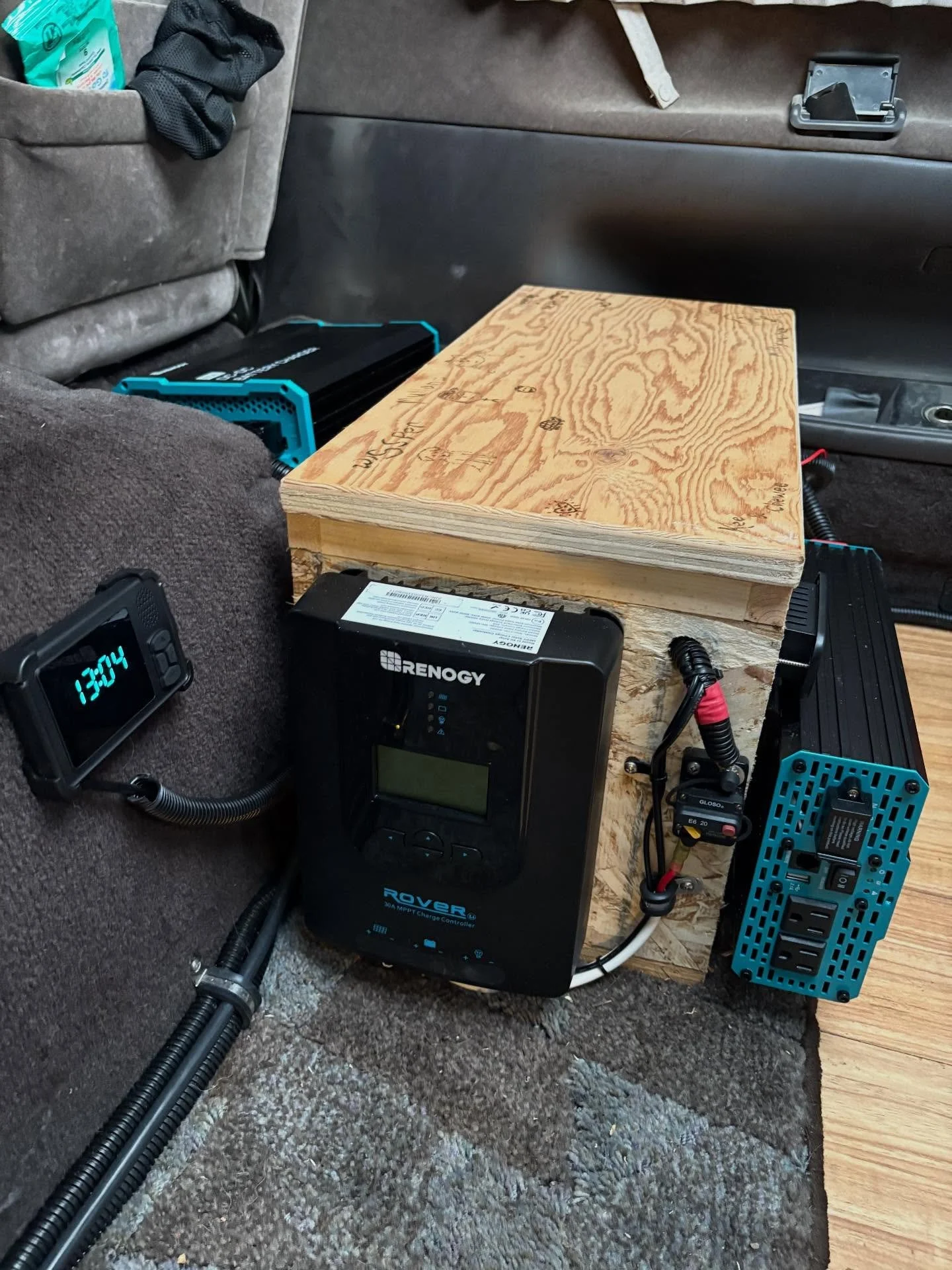Auxiliary LiFe PO4 battery install with diesel heater, DCDC charger, MPPT solar charge controller and 1000watt Inverter in this cute little Toyota Hias Camper Van.