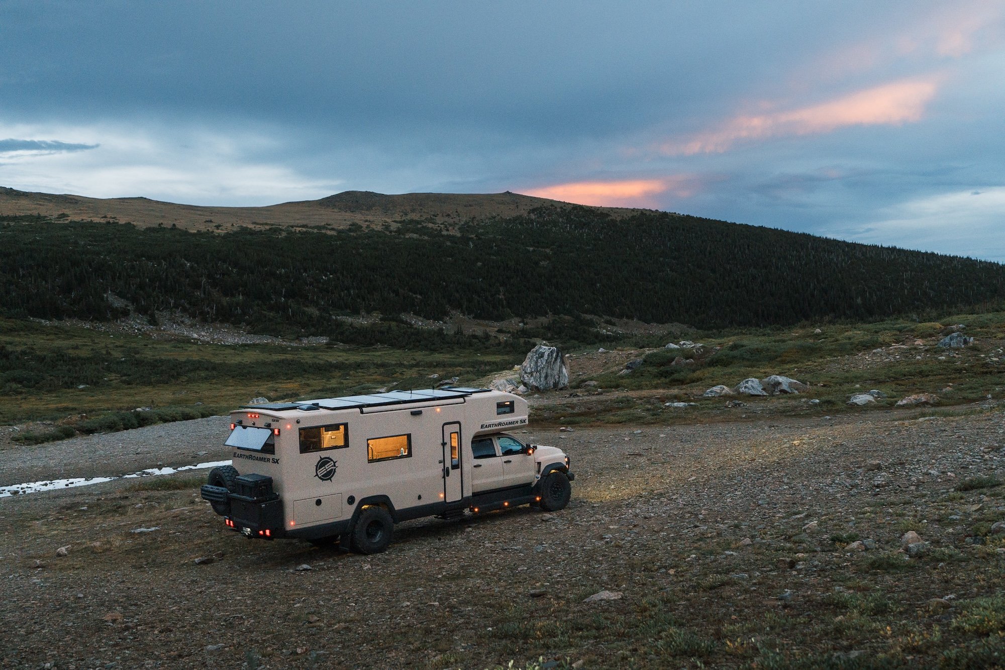 EarthRoamer-SX-01.jpg
