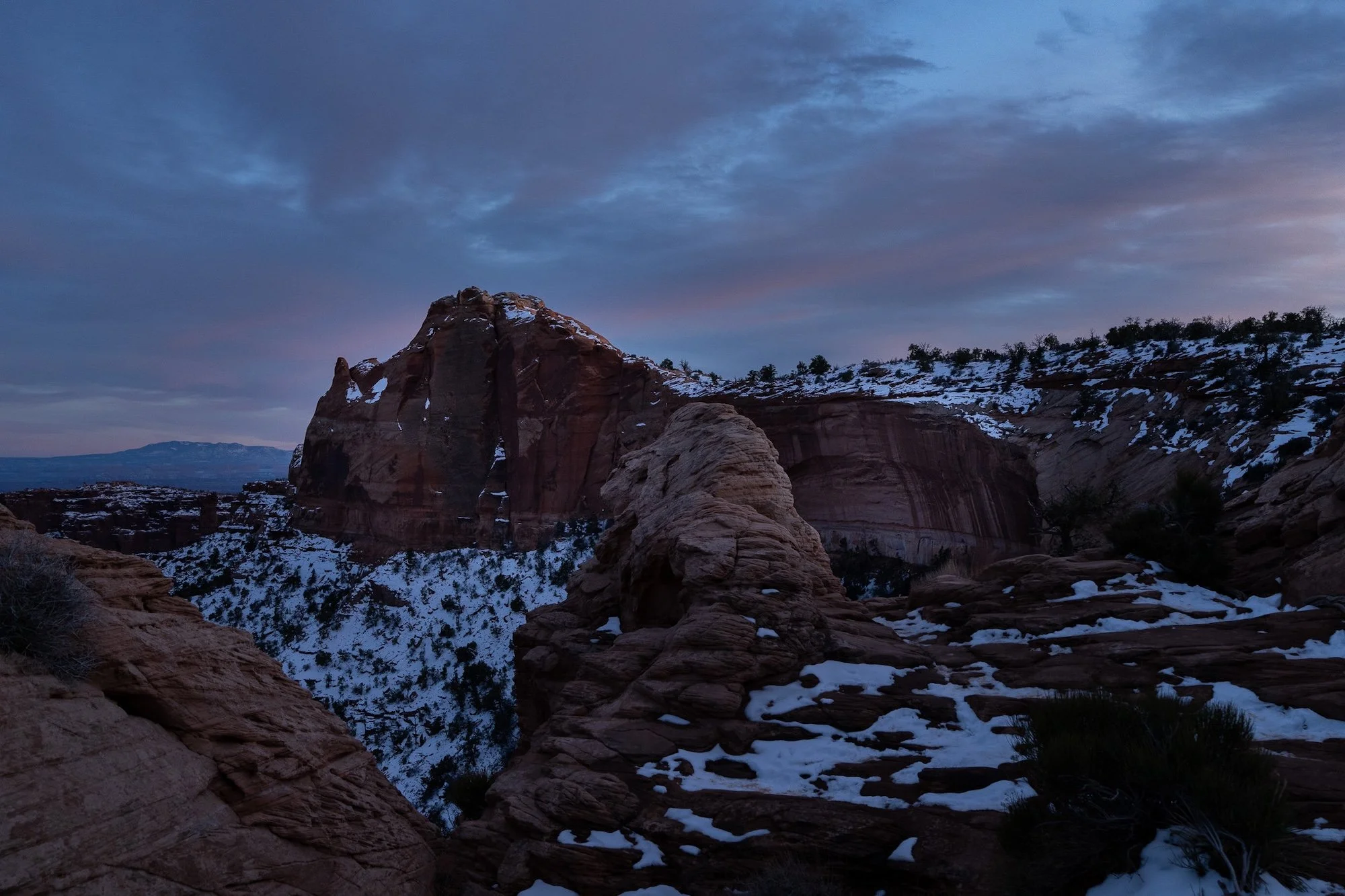 Near_Mesa_Arch.jpg