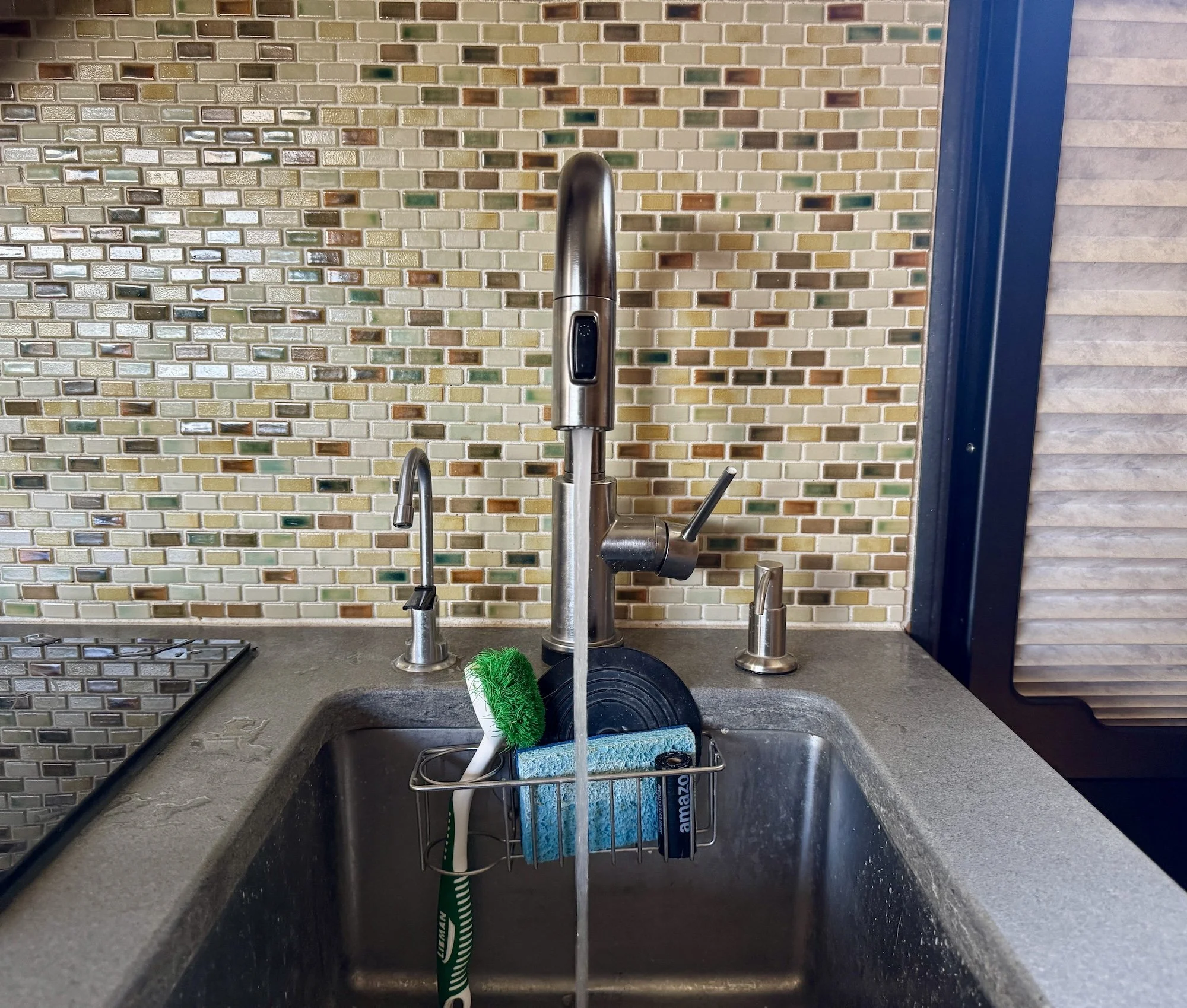 How We Manage Water on Multi-Day Off-Grid Trips