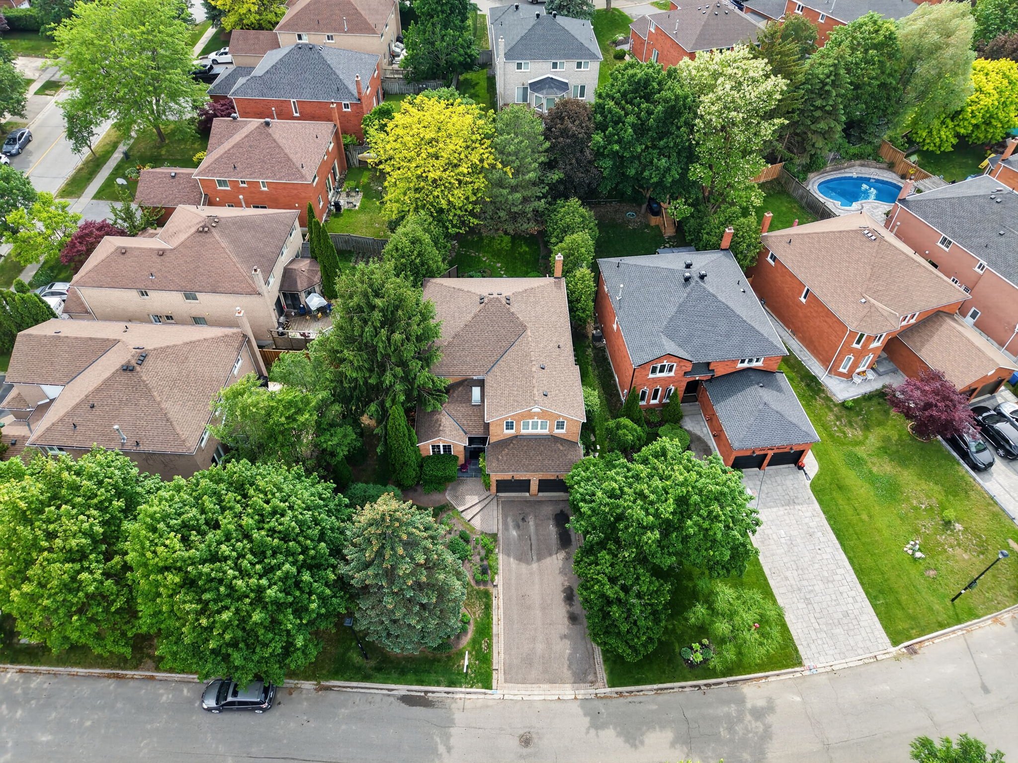 274 Kirby Crescent_162.jpg