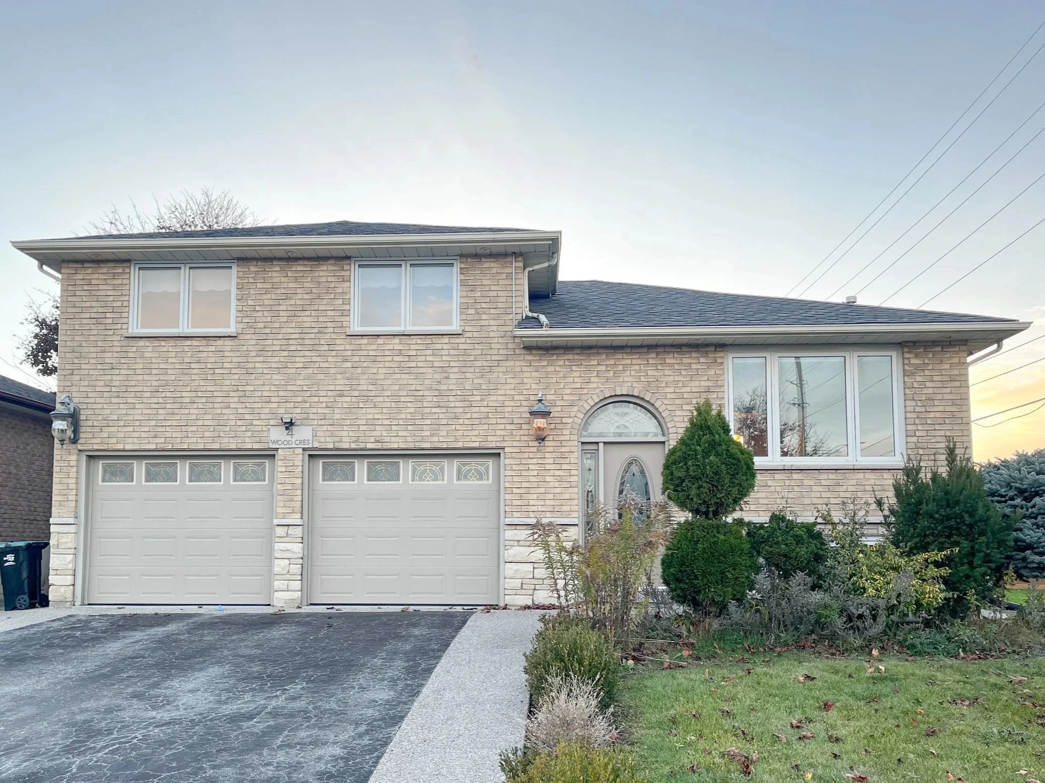 LEASED  |  4 Wood Cres, Bradford, ON