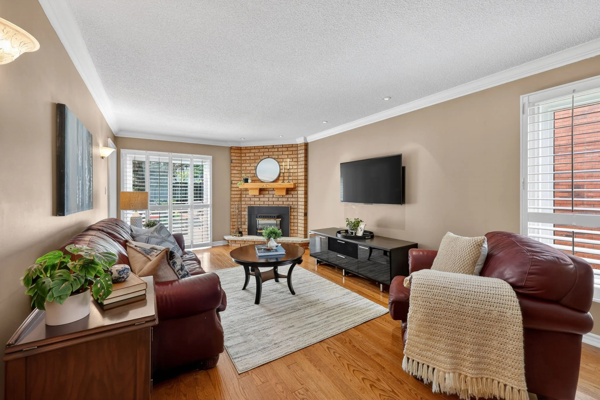 274 Kirby Crescent_131.jpg