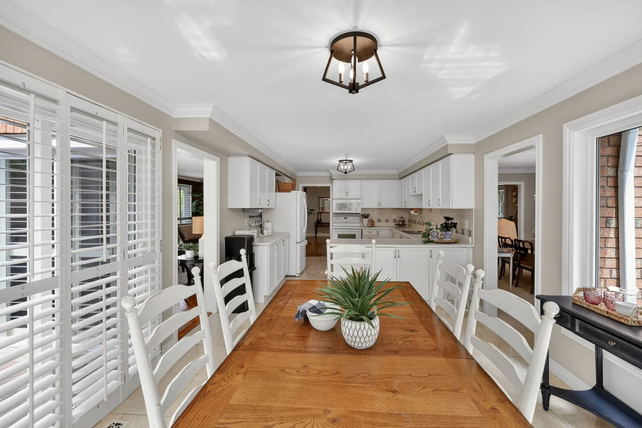274 Kirby Crescent_120.jpg