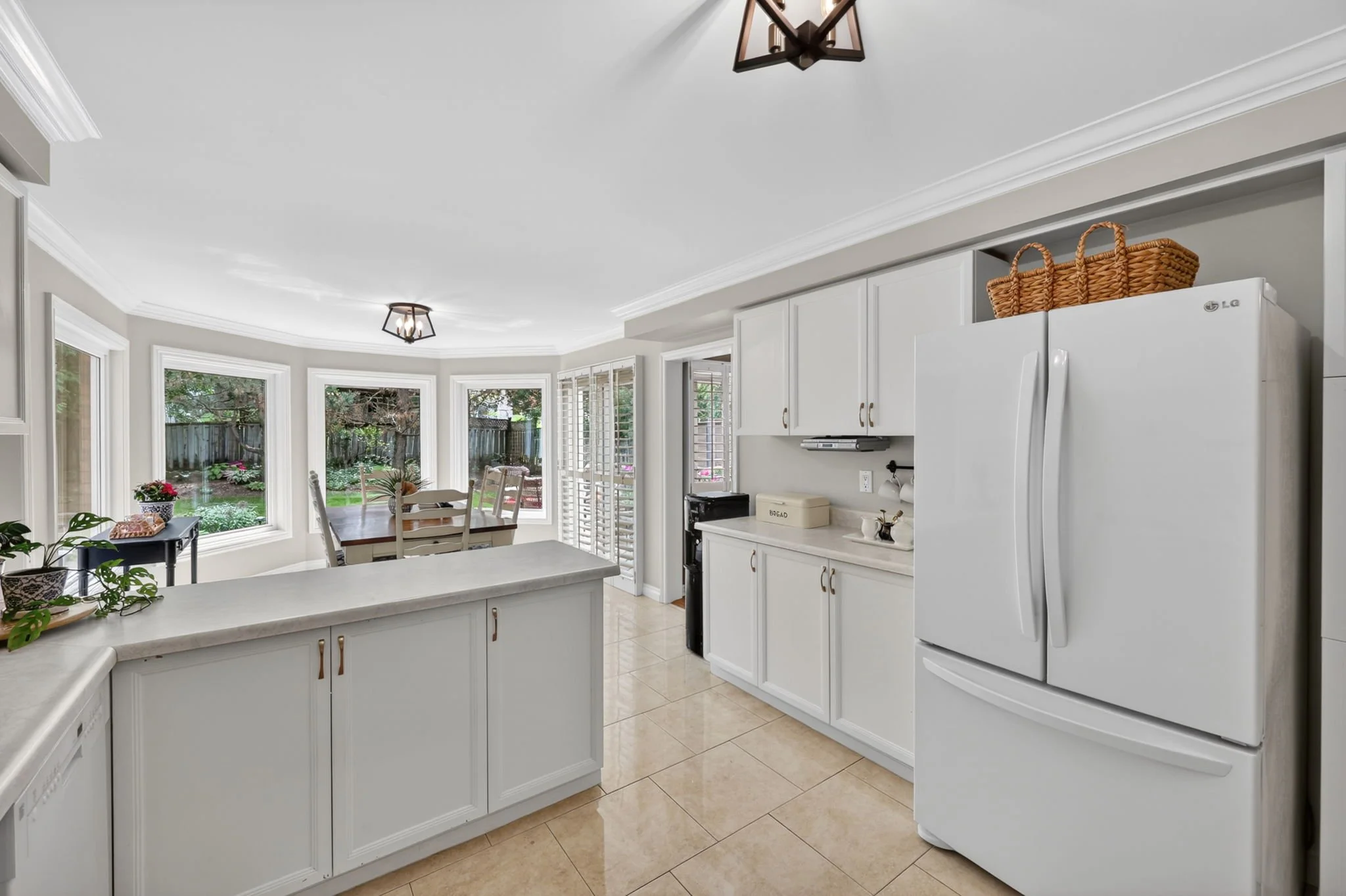 274 Kirby Crescent_116.jpg