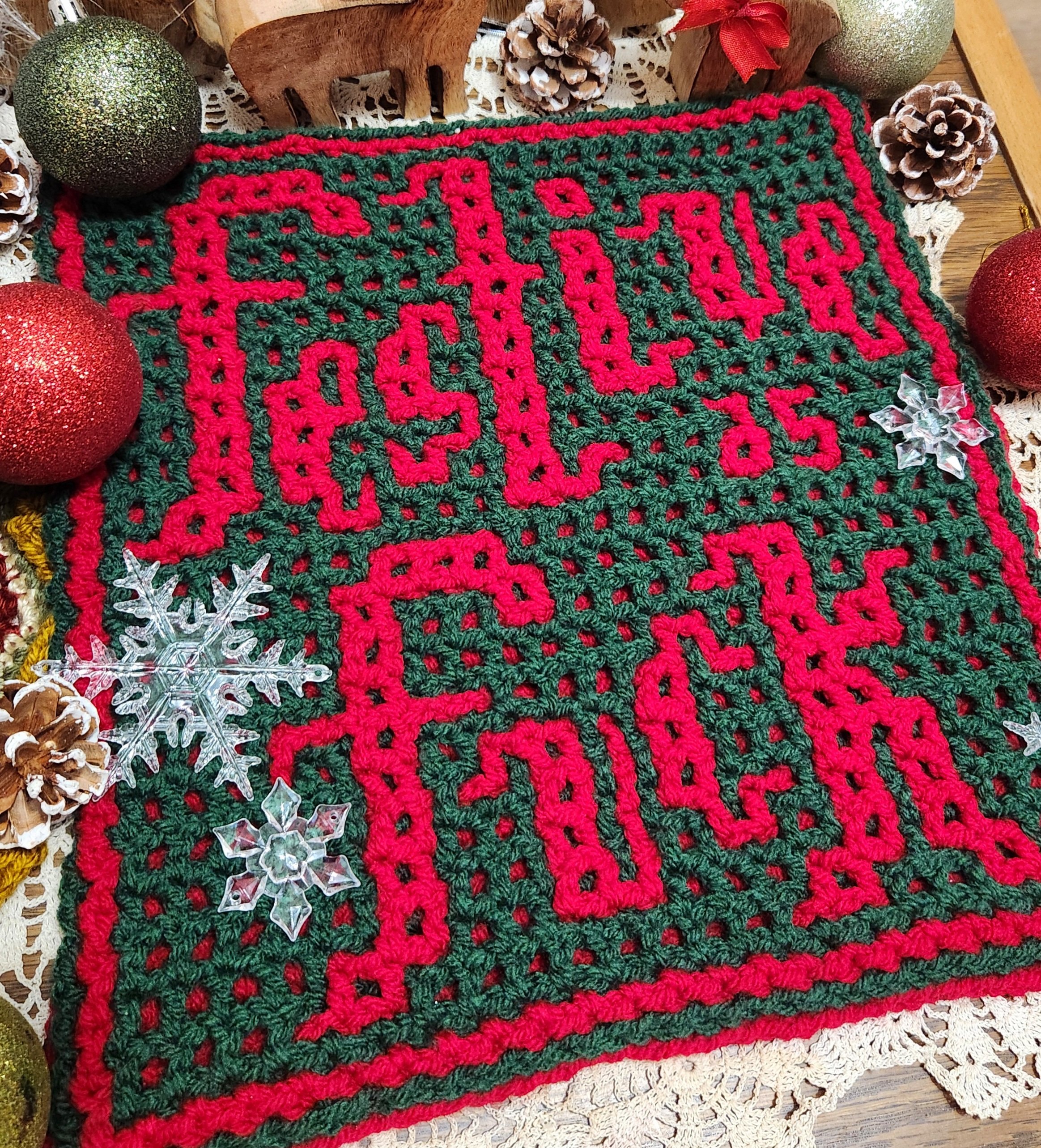 Festive as Fuck - Interlocking Crochet Square - Day 11 - 2025 Unhinged Christmas CAL