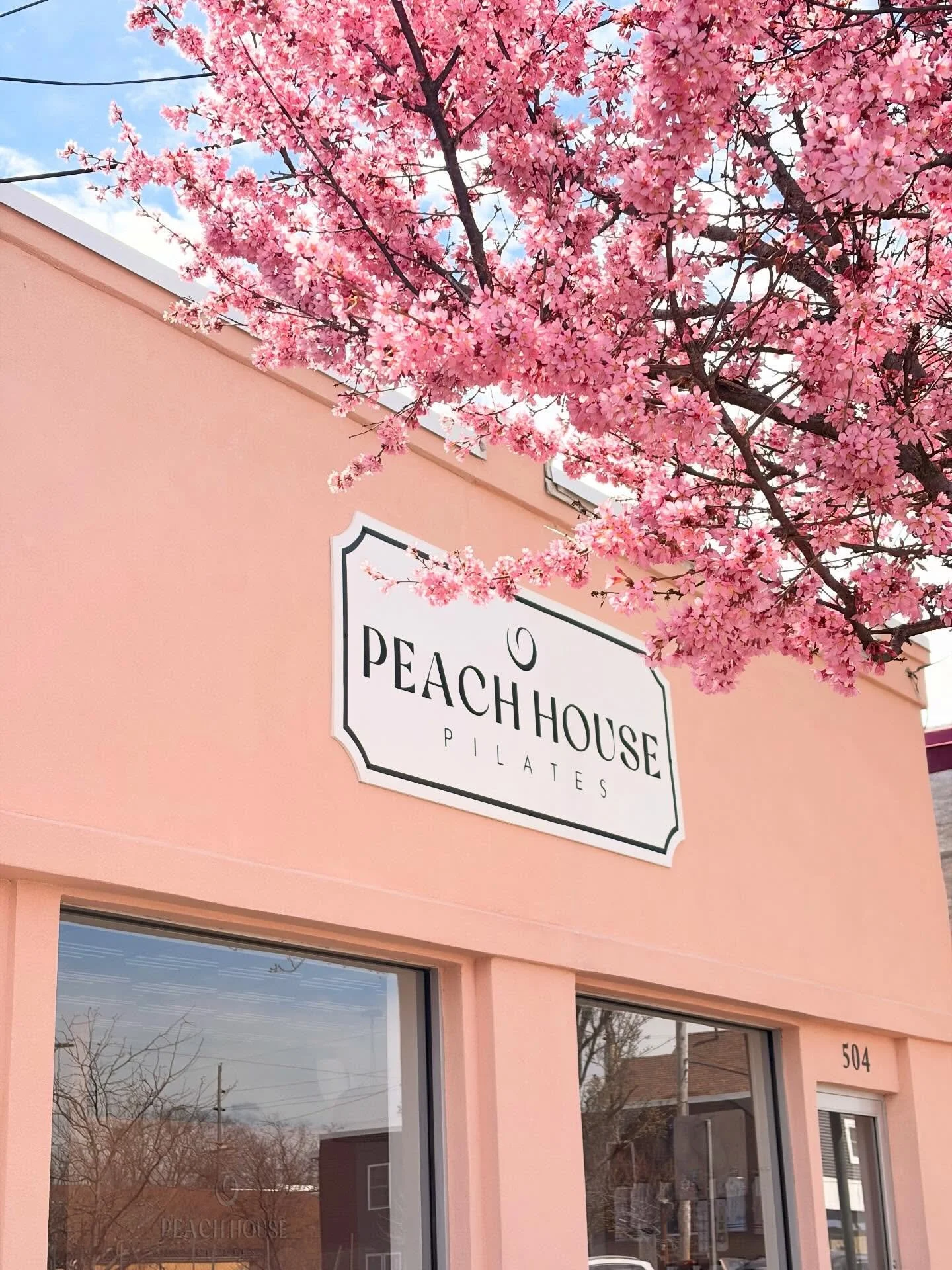 How perfect 🍑 🌺 #springhassprung #pilates