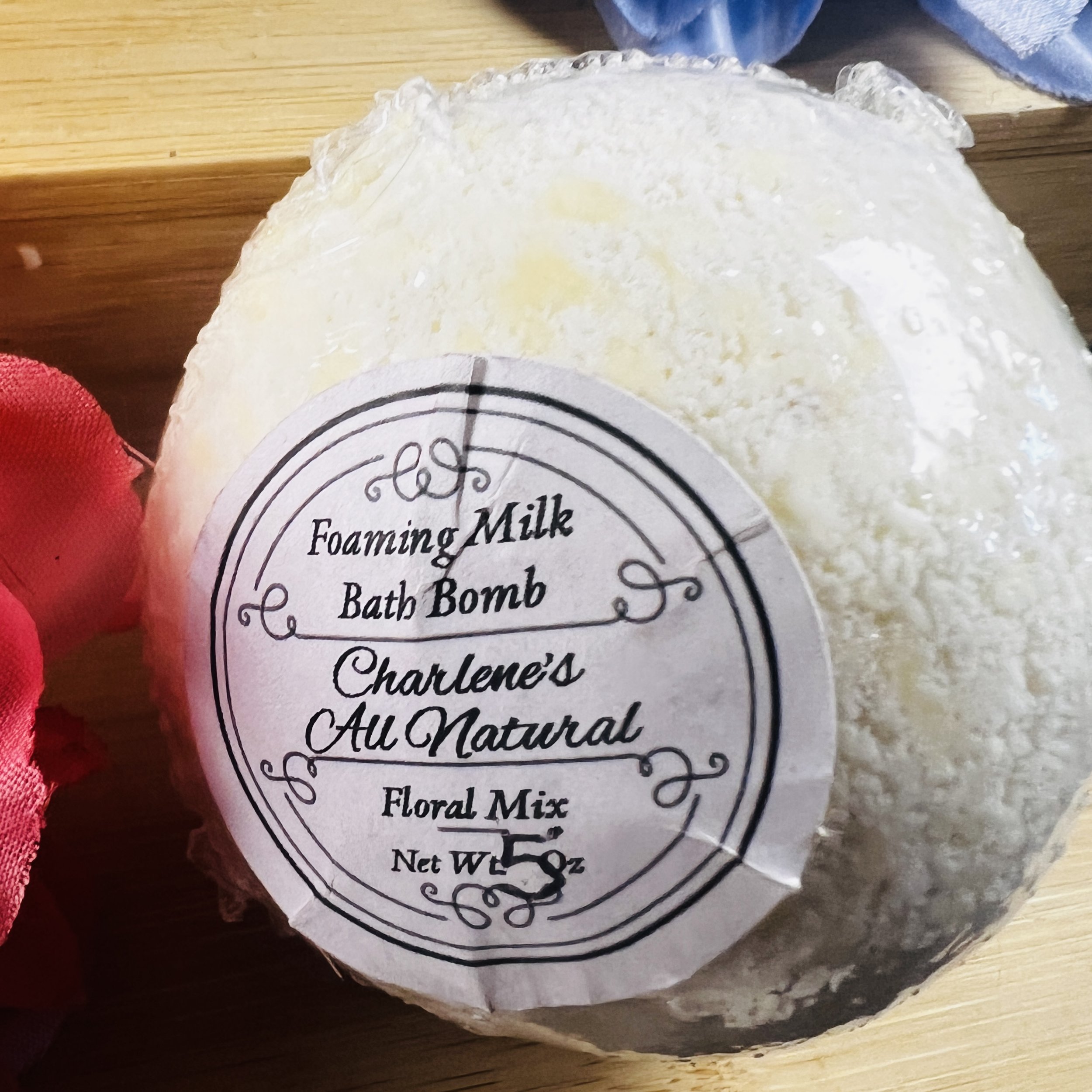Bath-Bombs-LG-foaming-milk.jpeg