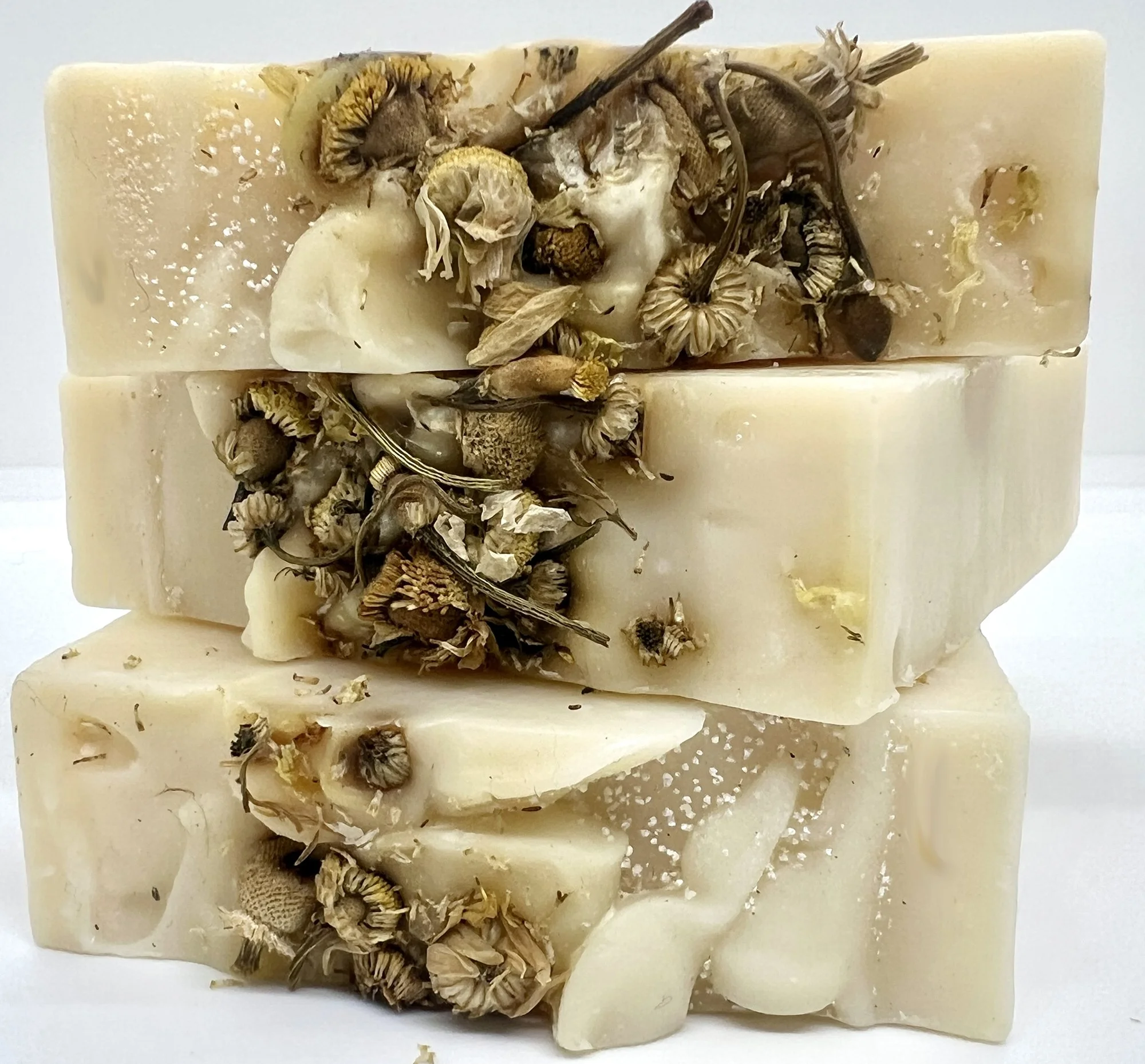 Chamomile_Soap_Ylang_Top_Closeup.jpg