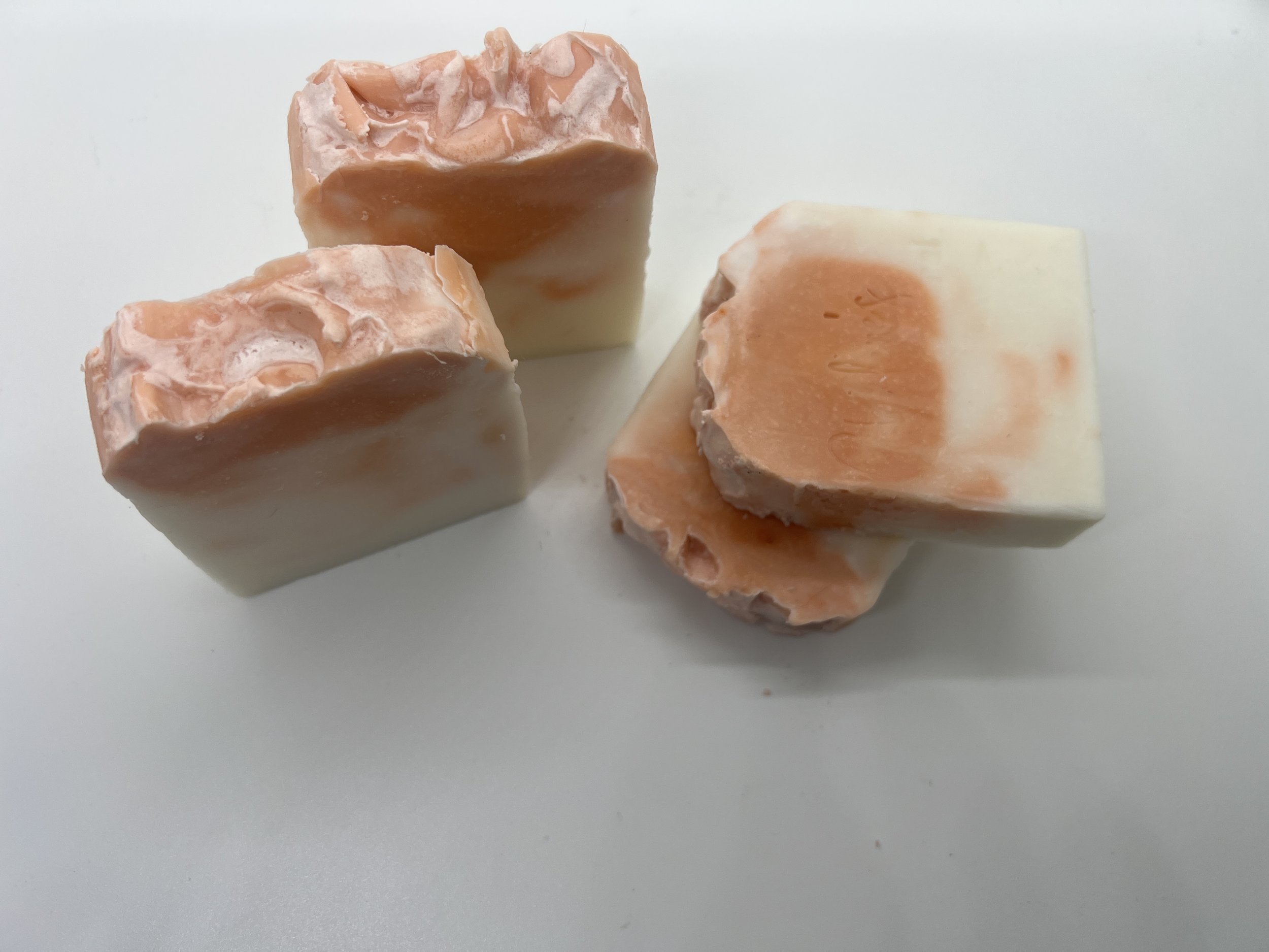 Peppermint Swirl Top 2025