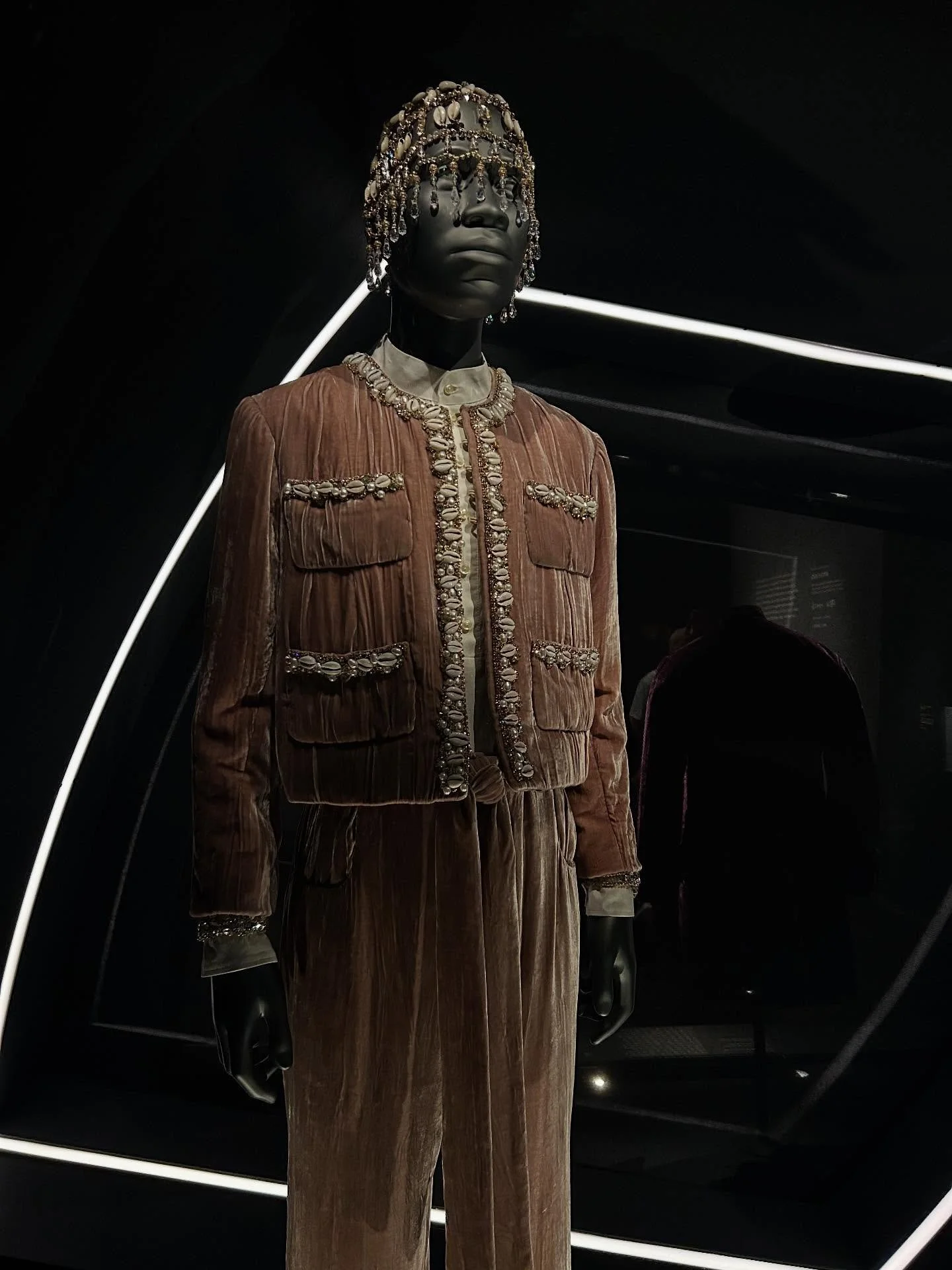 💌 July fashion exhibit recap!

Last month @baohngo joined me at the Met to finally see Superfine at the Costume Institute. This past Met Gala had one of the best red carpets I&rsquo;ve seen in years, so I was particularly excited to see the collecti