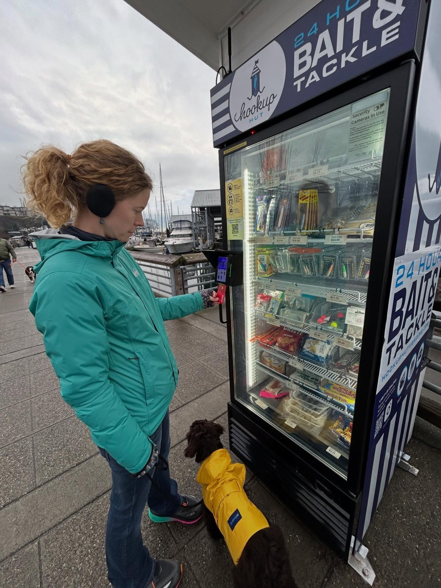 The most important decision of the day. 

#hookuphut #swedishfish #tgif #friday #edmonds