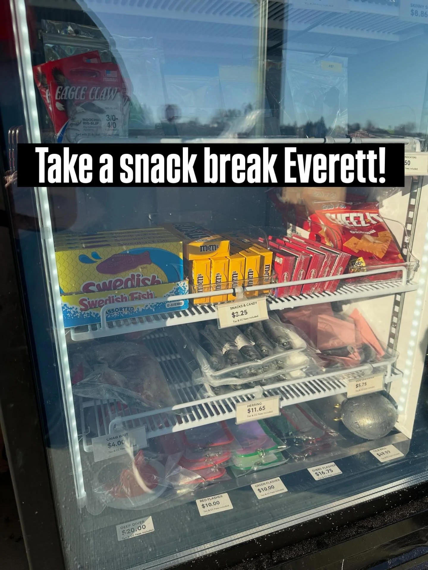 Shake off the cold with a sugar high now at the @portofeverett !!!

#hookuphut #everett #vendingmachine