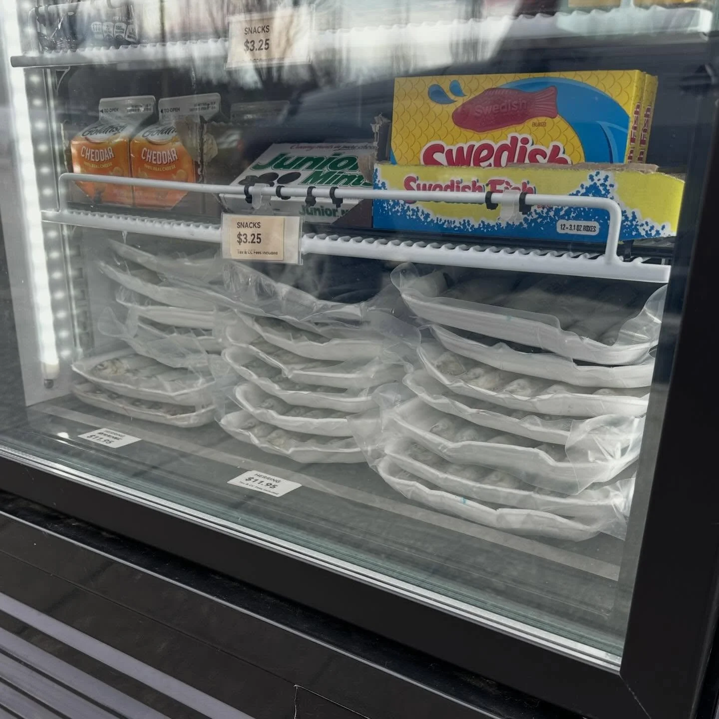 We&rsquo;ve got herring 3 rows deep in Edmonds along with all the boat snacks and hand warmers you need for Wednesday morning. We changed over the whole machine so any salmon tackle you require is readily available from flashers, spoons, downrigger c