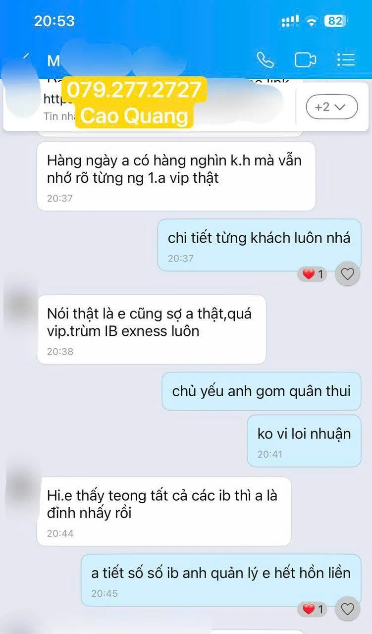 Screen capture of a chat conversation in Vietnamese on a smartphone with a blue background, showing messages about VIP and IB express earnings, and a contact named Cao Quang with phone number 079.277.2727.