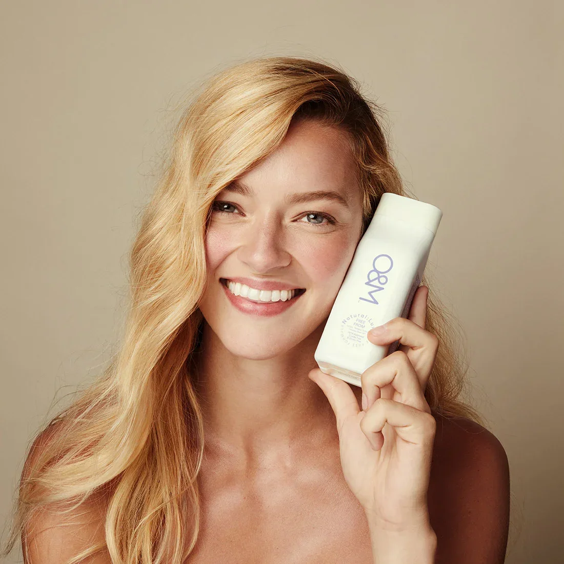 product-1100x1100-conquer-blonde-shampoo-250ml-4.webp