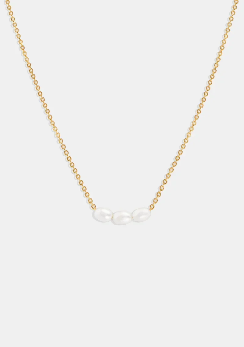 Mini_Pearl_Necklace_-_Gold_SV2110534GLD_bd2ca8c2-915d-4374-b71b-d29a718a315a+%281%29.webp