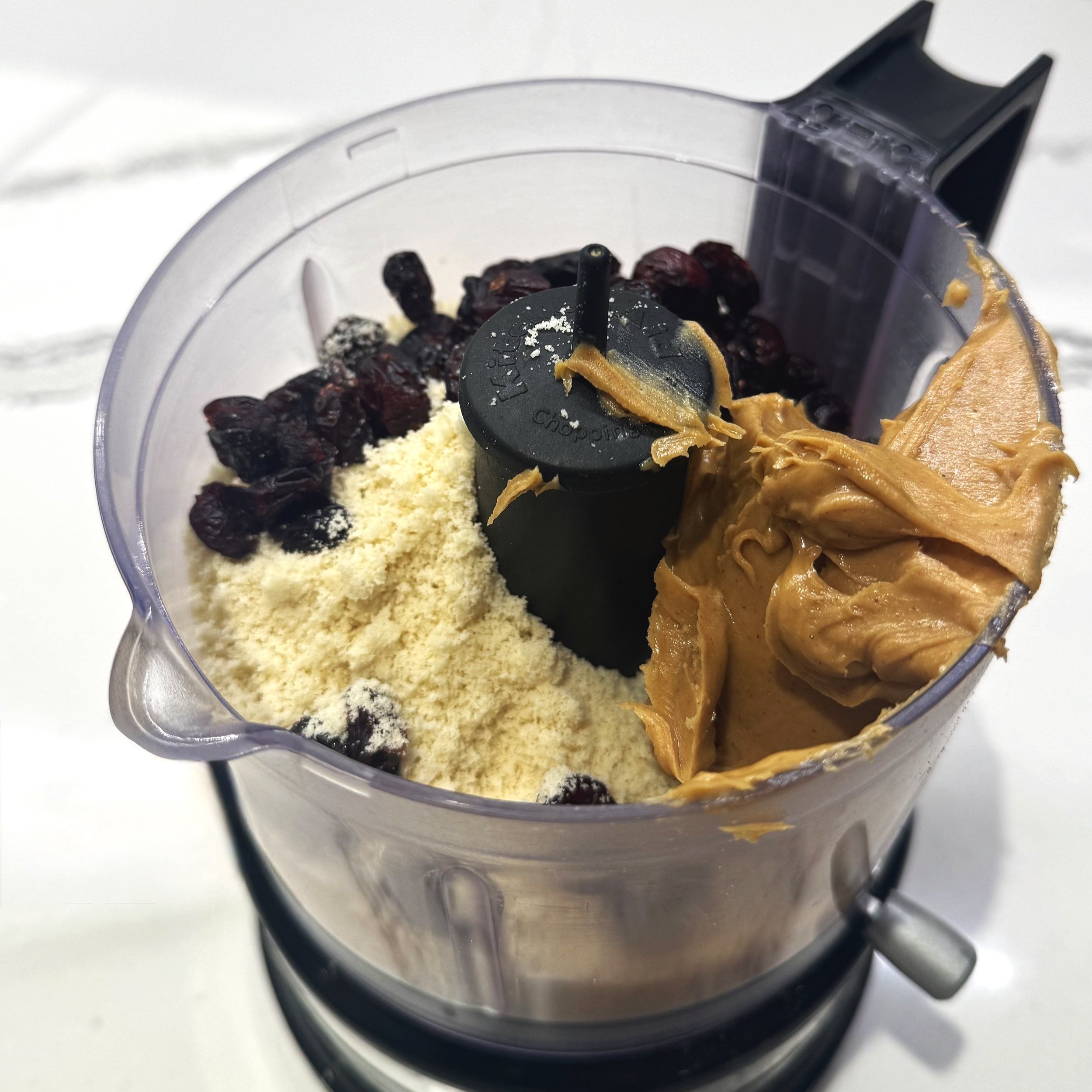 cranberry energy bites for dogs, peanut butter and almond flour. Organic and healthy