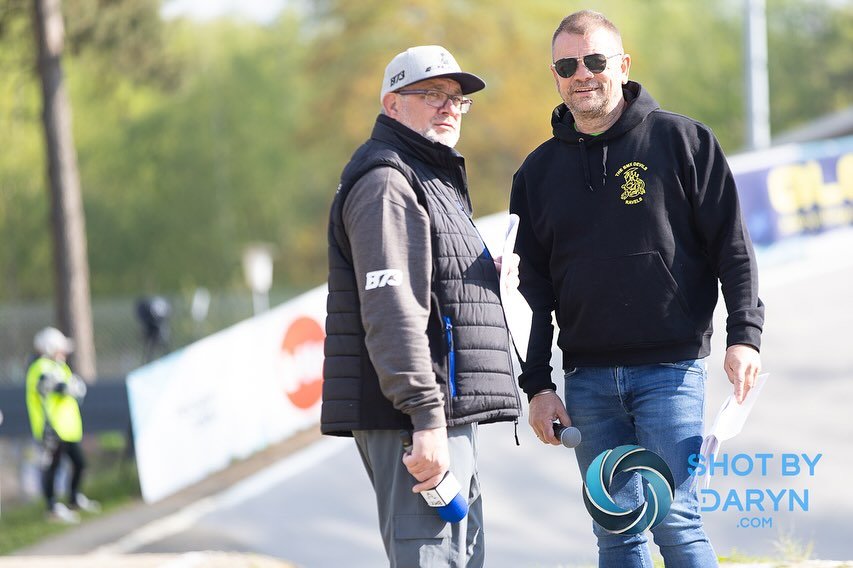 Always good to see @theenglishspeaker trackside #shotbydaryn #photographer