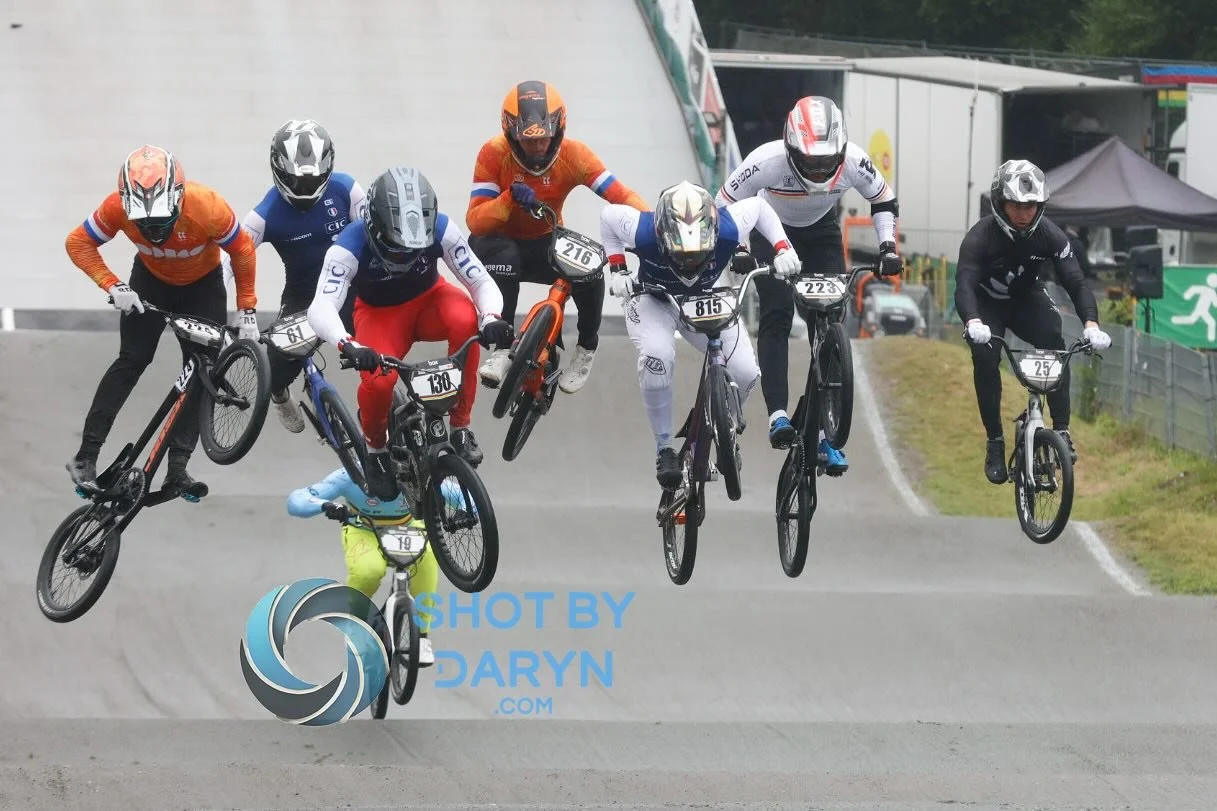 Dutch team @mitchelschotman and @ynzeoegema fighting for their spot in a semi #shotbydaryn