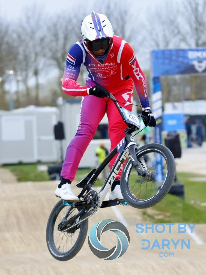Also trying to find the lines here in the crazy wind @justinkimmann #shotbydaryn #bmx #photgraphy. I am sure @niekkimmann is glad to be missing this one 🤣