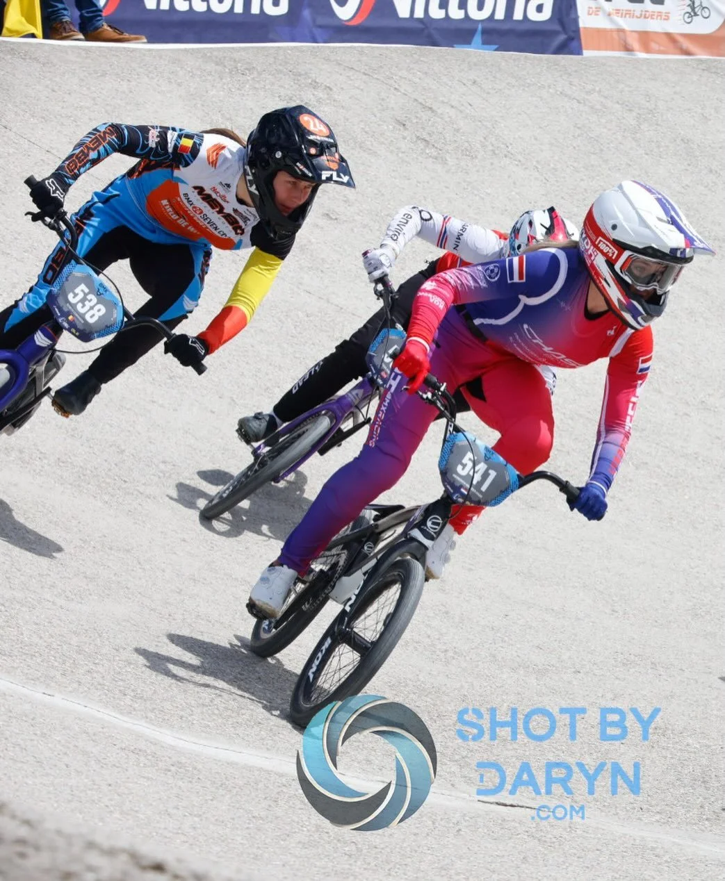 She had to work hard, but @meredithvdhaar fought her way to a qualifying position for the finals #shotbydaryn #bmx @vdh_bmx_racing