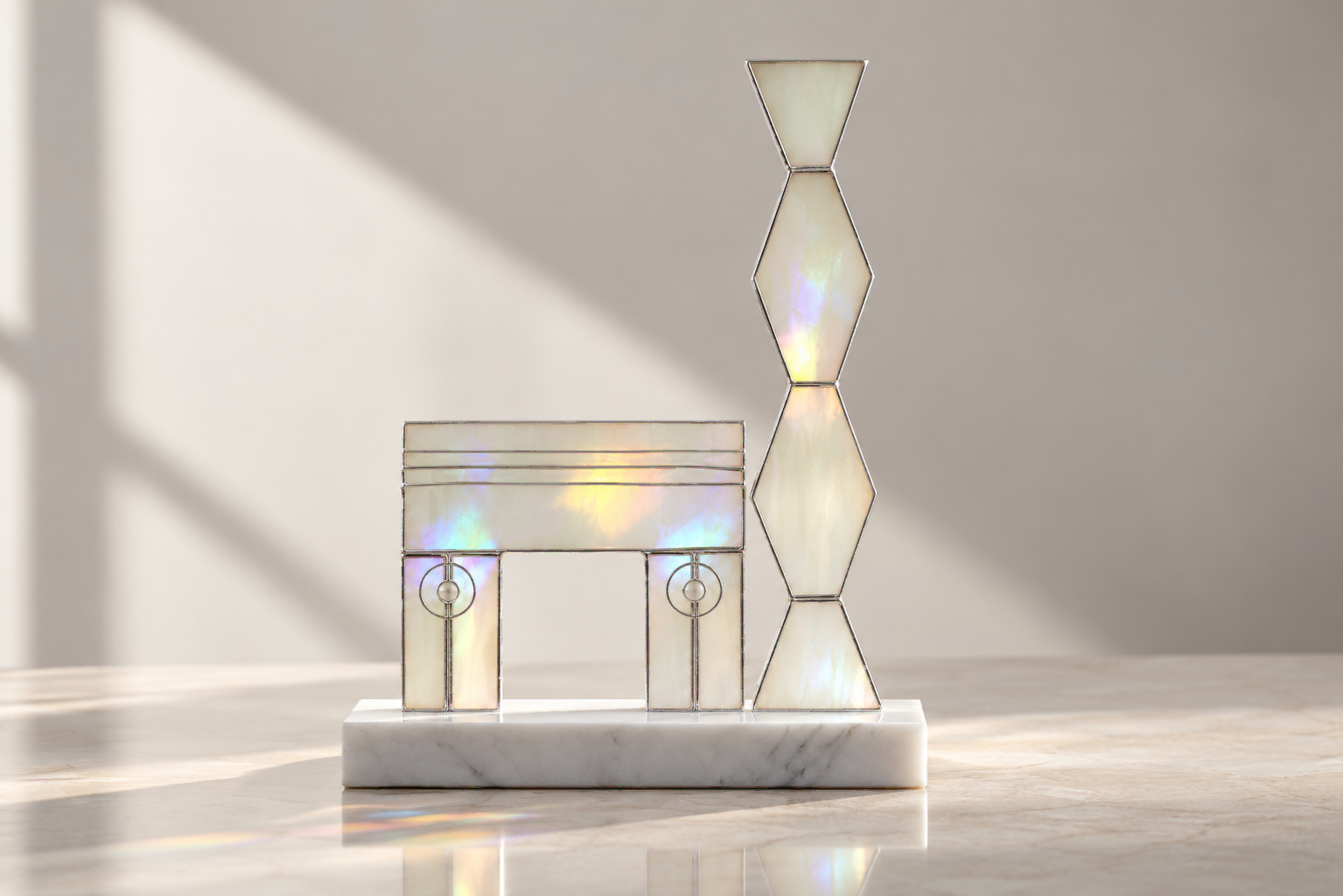 embrace-glass-artwork-luxury-collection.webp