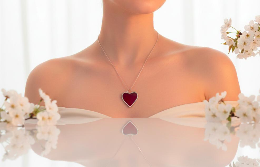 love-heart-red-glass-art-.webp