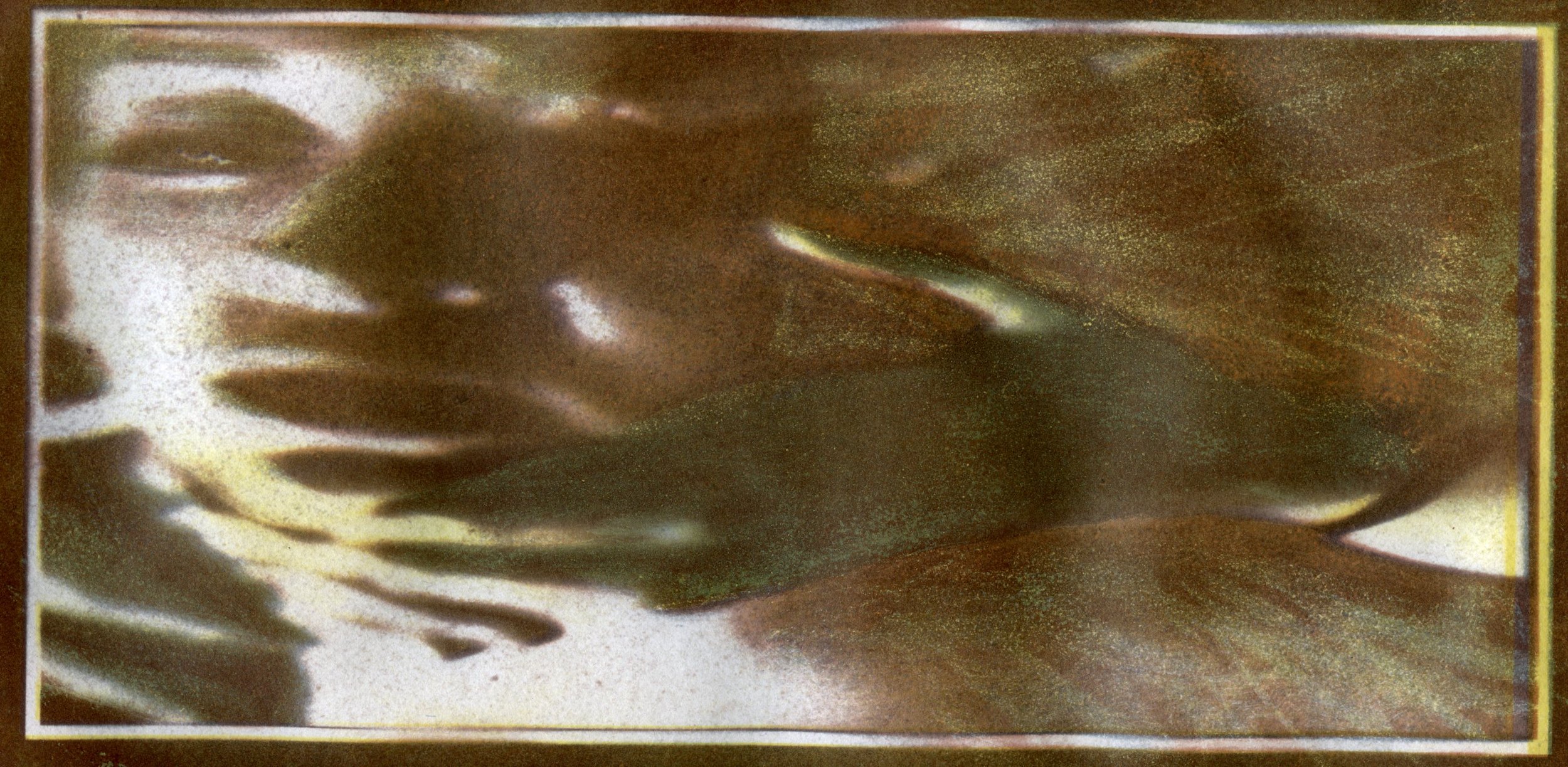 handsfacegum003.jpg