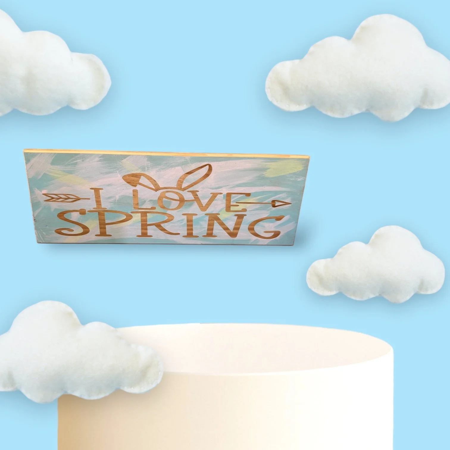 'I Love Spring' Wooden Décor Sign