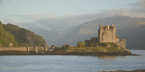 Photo of Eilean Donan castle in Scotland.