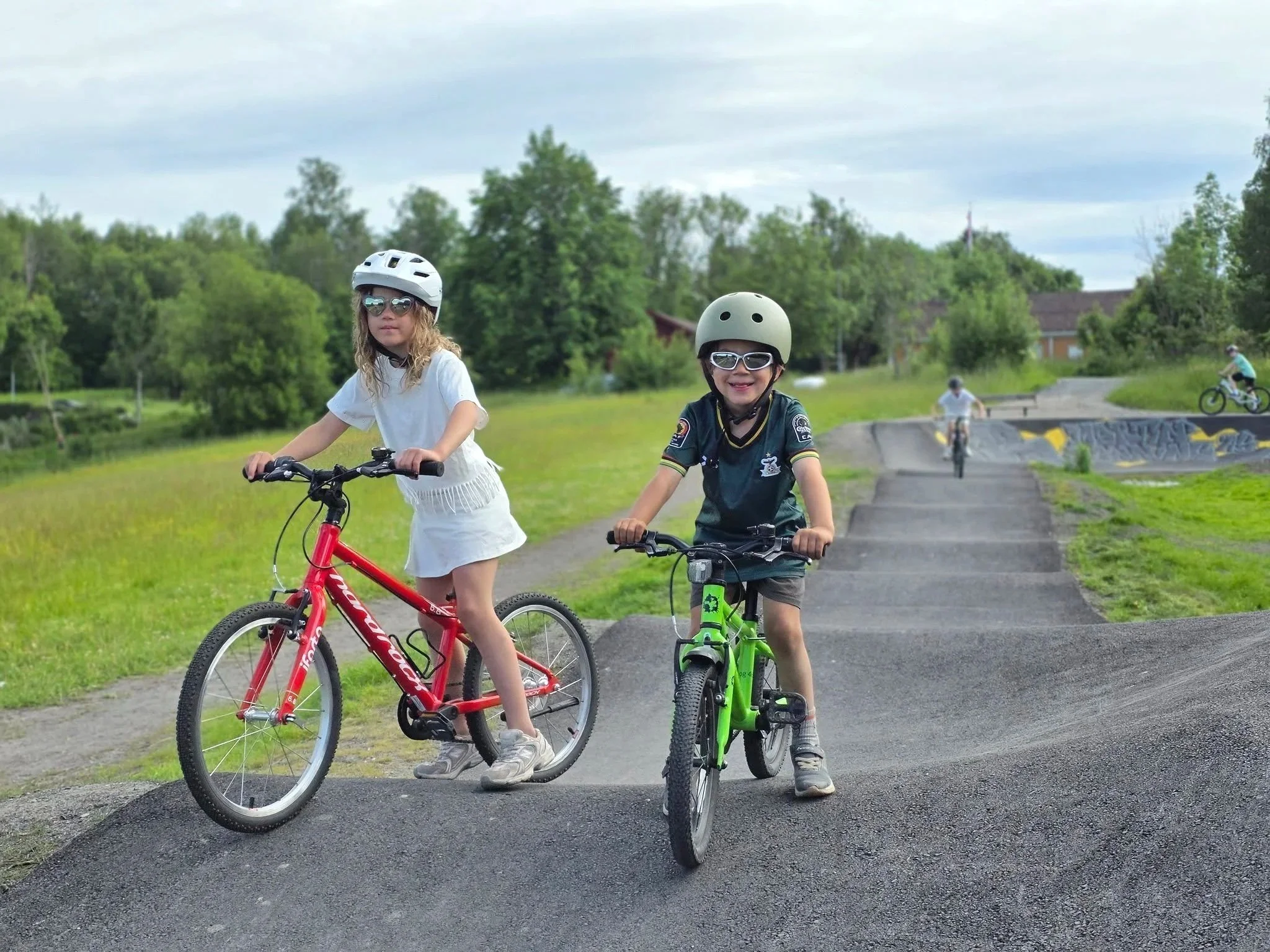 Heggedal_Asker_Pumptrack_Shapers_compressed_34.jpg