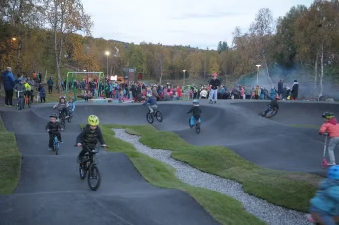 Kirkenes_Pumptrack_Shapers_compressed_16.jpeg
